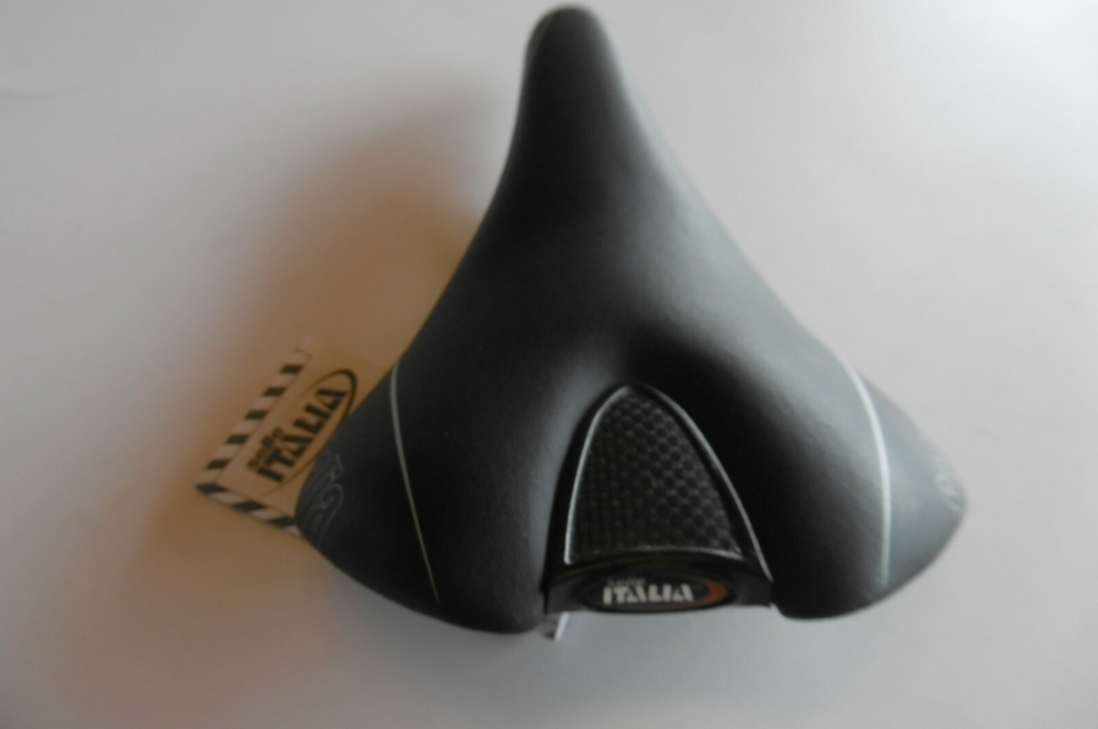 Selle Italia Signg Limit Edition Saddle Titanium Tube Black 180g NOS