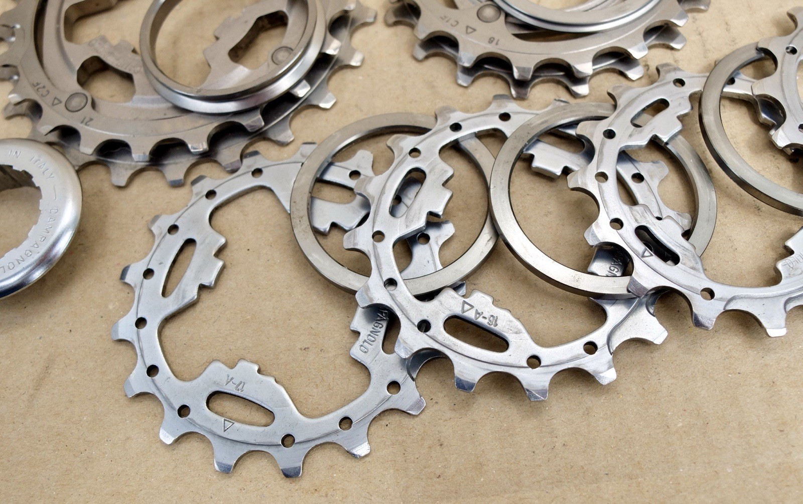 Campagnolo Record 10sp Cassette Ultradrive 12-23TH (Mint Condition)