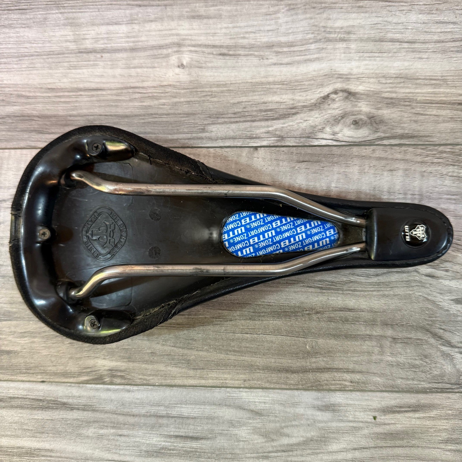 WTB Rocket V Saddle Black Leather Titanium Rails 132 x 270 CLEAN