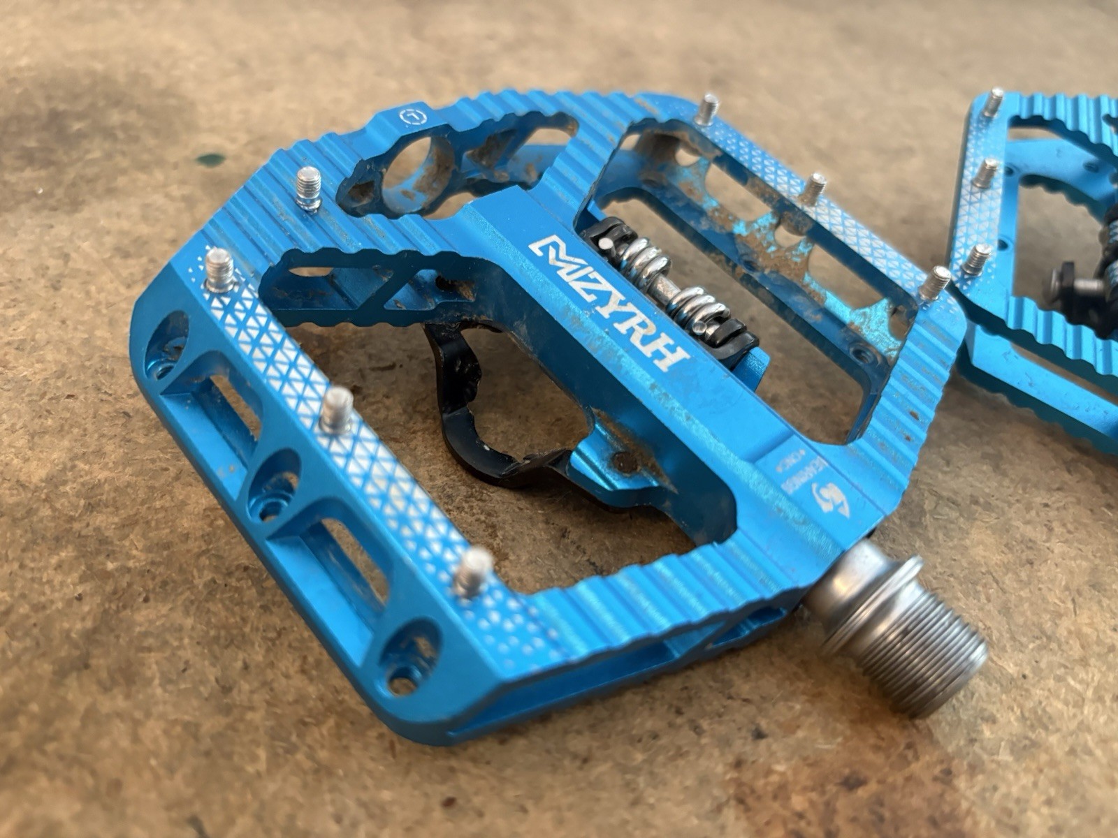 MZYRH MTB Mountain Bike Pedals 3 Bearing Flat Platform Compatible with SPD Dual