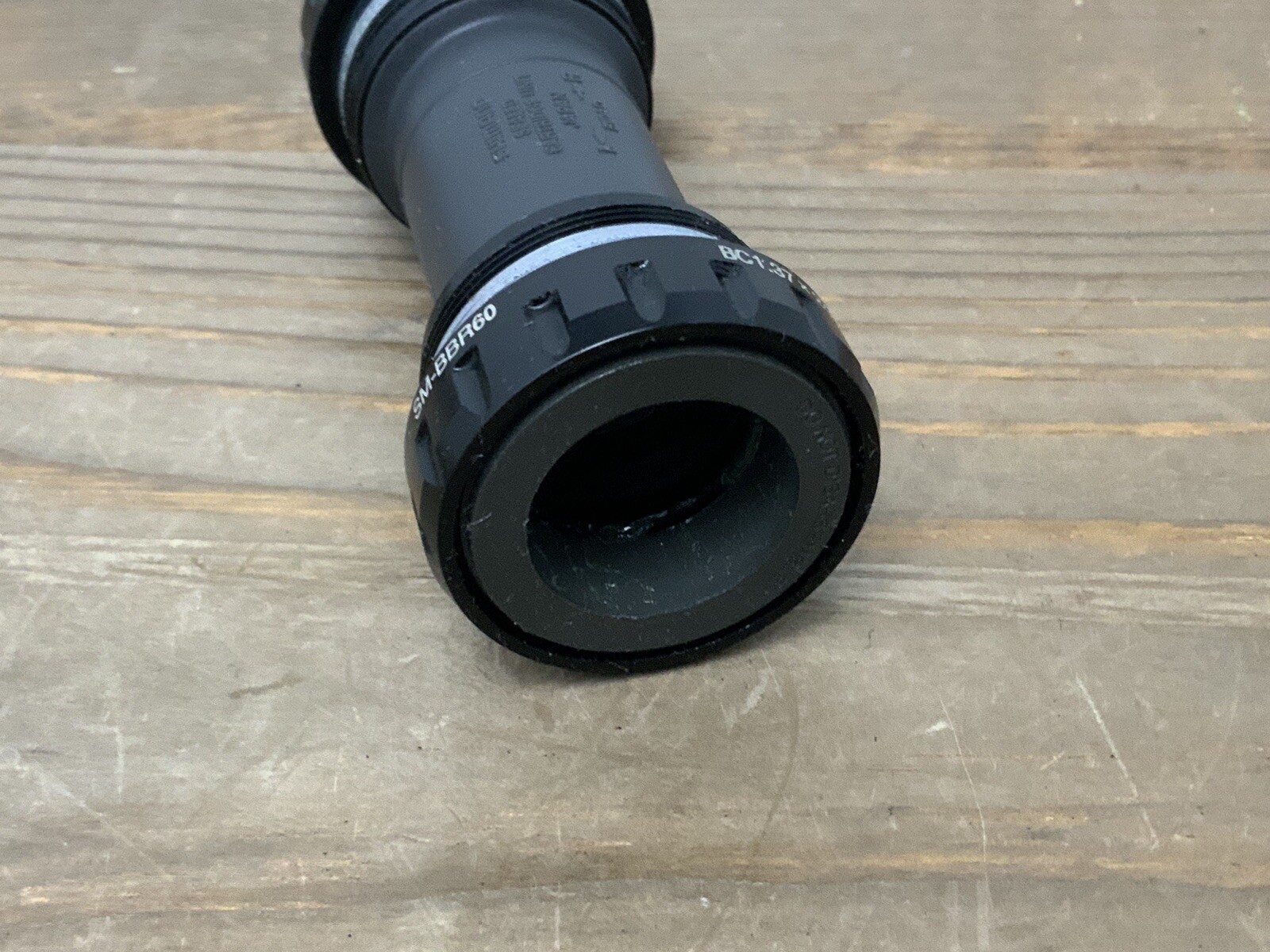 Shimano Ultegra SM-BBR60 Road Bicycle Bottom Bracket Black 68 / English Threaded