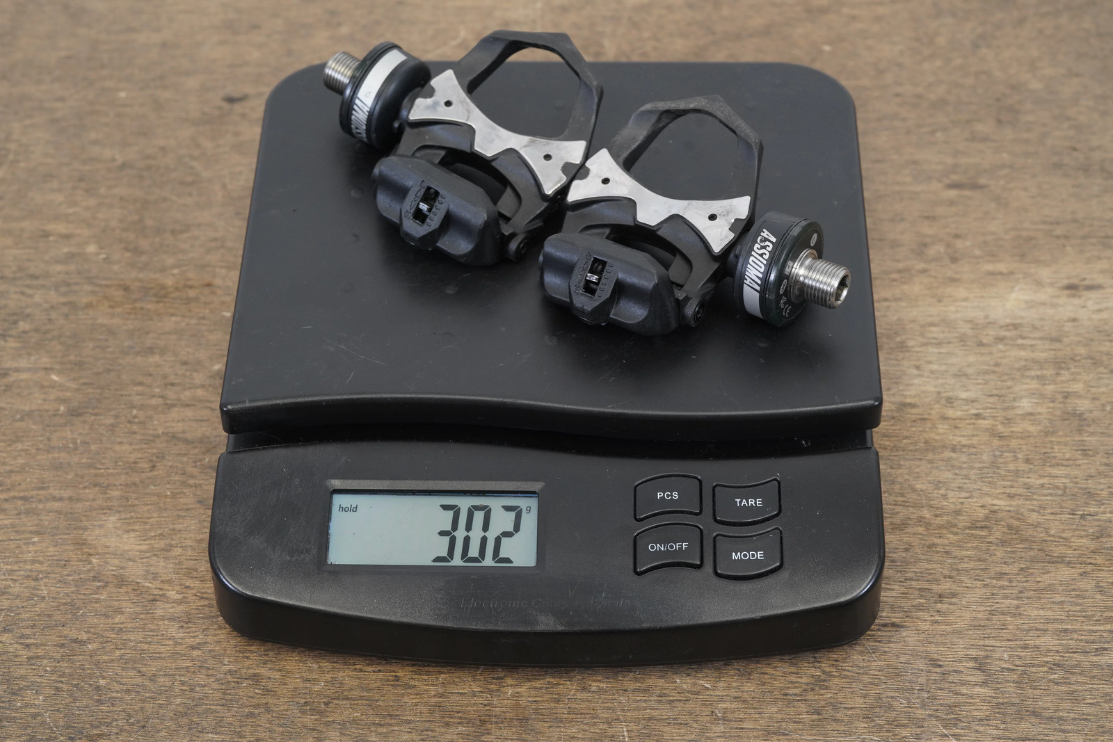 Favero Assioma Duo Dual Power Meter Road Pedals Charger 302g