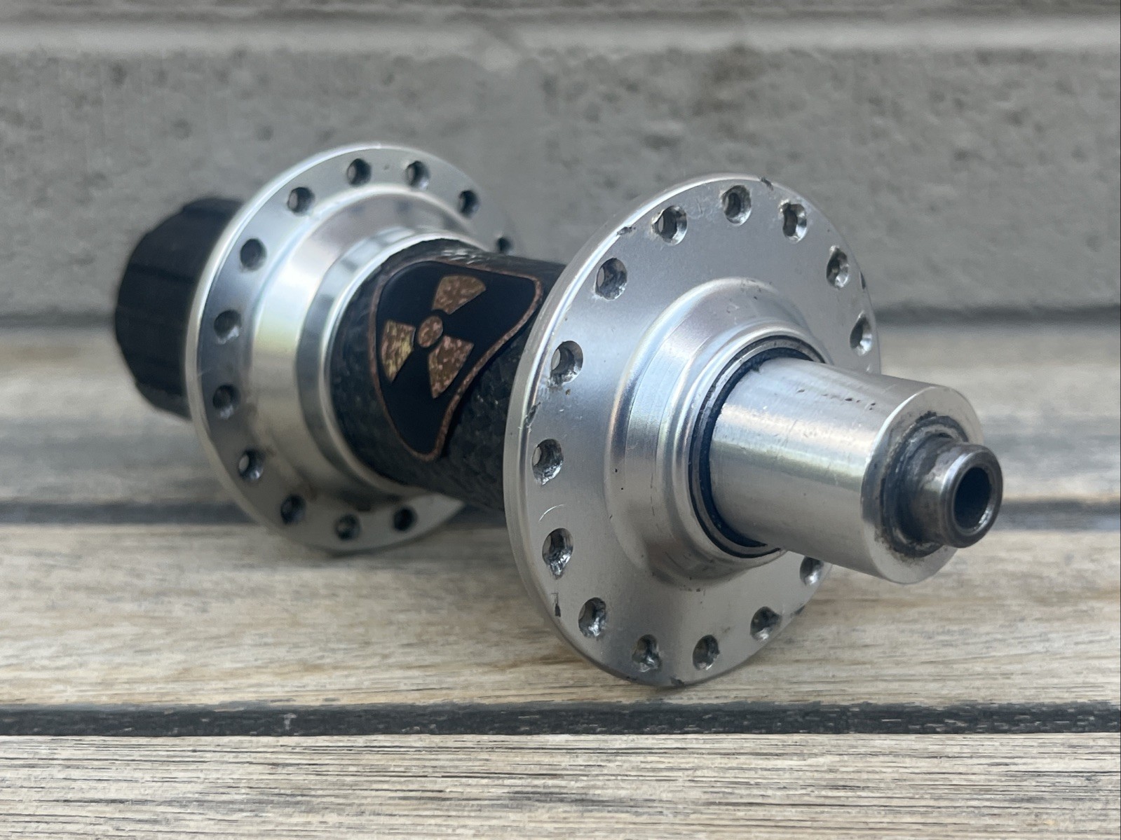 Vintage Nuke Proof 32-hole Carbon Aluminum hubset Shimano HG freehub Body