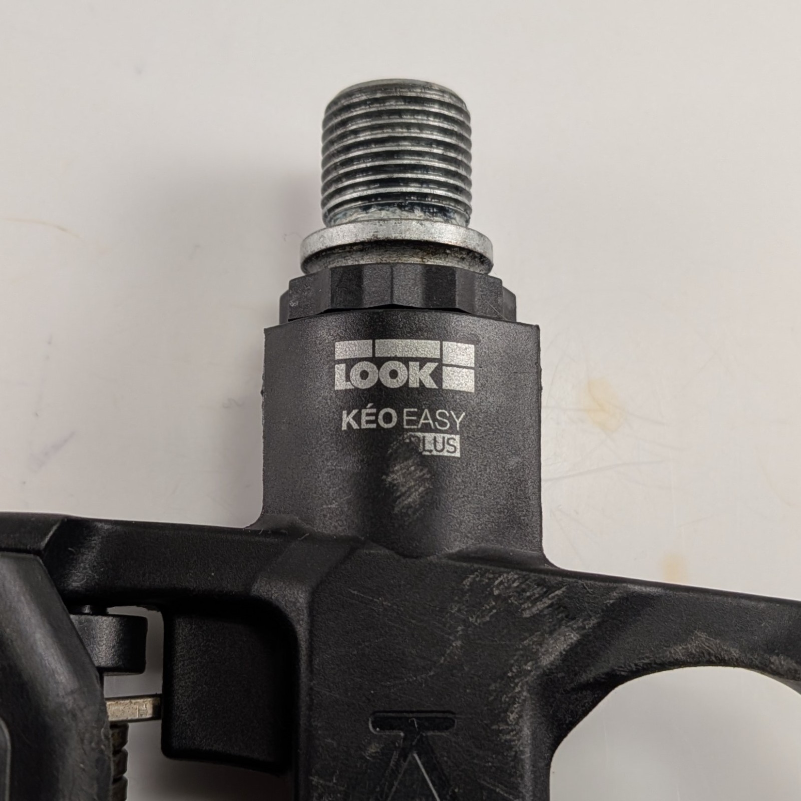 Look Keo Easy Plus Pedals ~ 3-Bolt Cleats Included