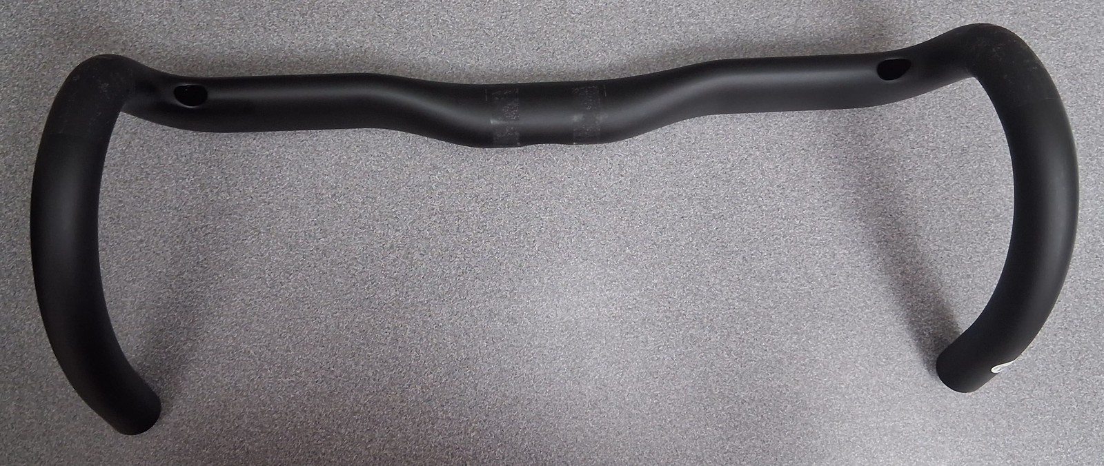 Syncros HB-R100-CF Handlebar – Carbon 380mm, 75mm Reach, 125mm Drop, 6 Deg Flare
