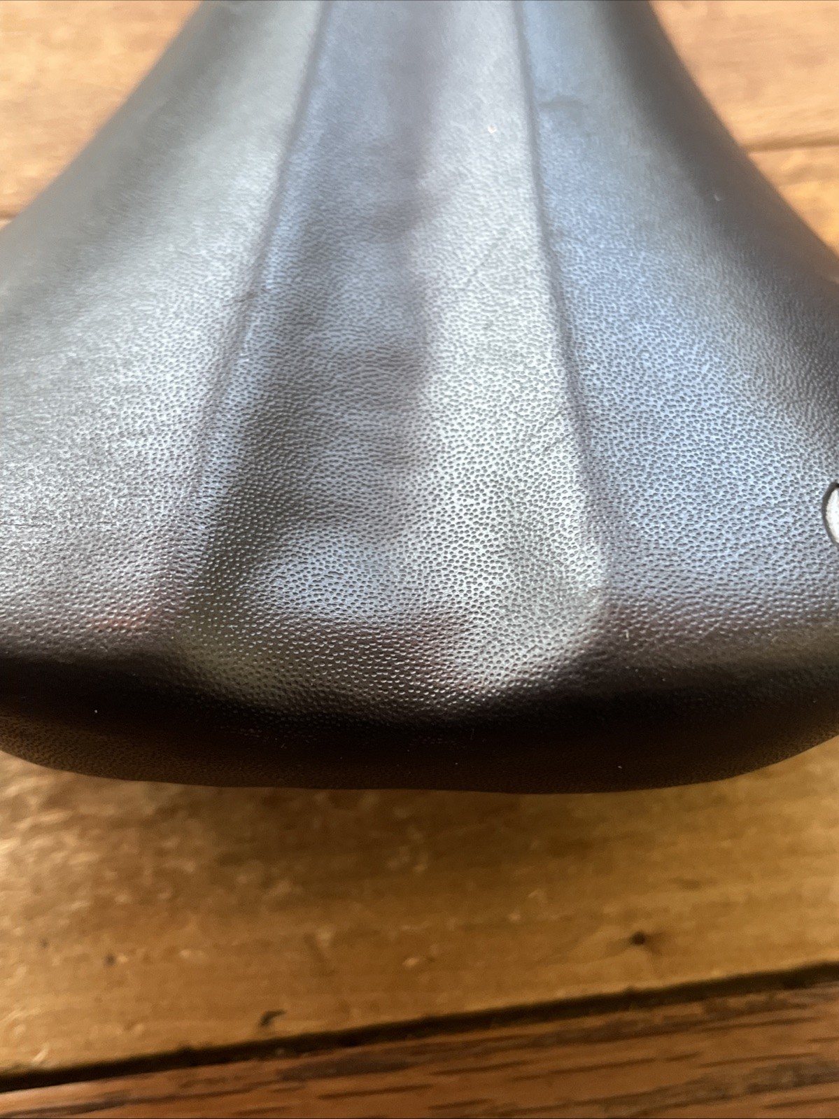 Vintage Oval Concepts 300 Saddle 282 mm Length 138 Width Road Hybrid