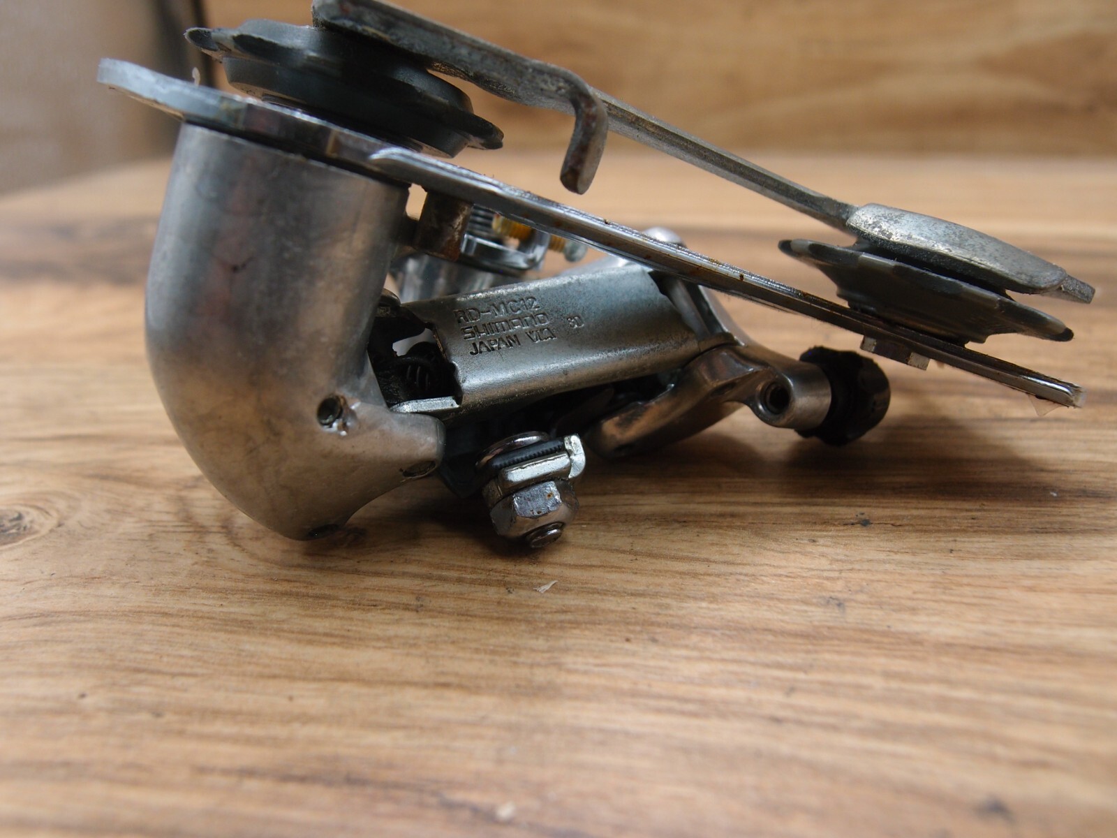 1994 rear derailleur Shimano Alivio RD-MC12 VIA Japan mid cage 7 speed