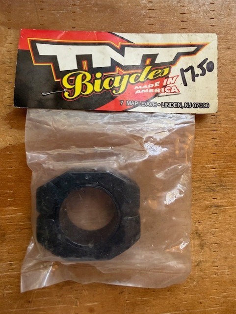 NOS TNT Stamped Seat Post Clamp 1 1/8″ Old School vintage BMX 28.6 Black, gt,etc