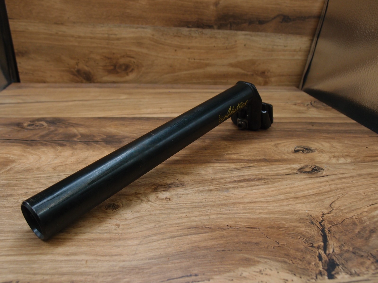 1990 MTB plain seatpost Wheeler Alutrax Super Hard 30.0 mm 300 mm length
