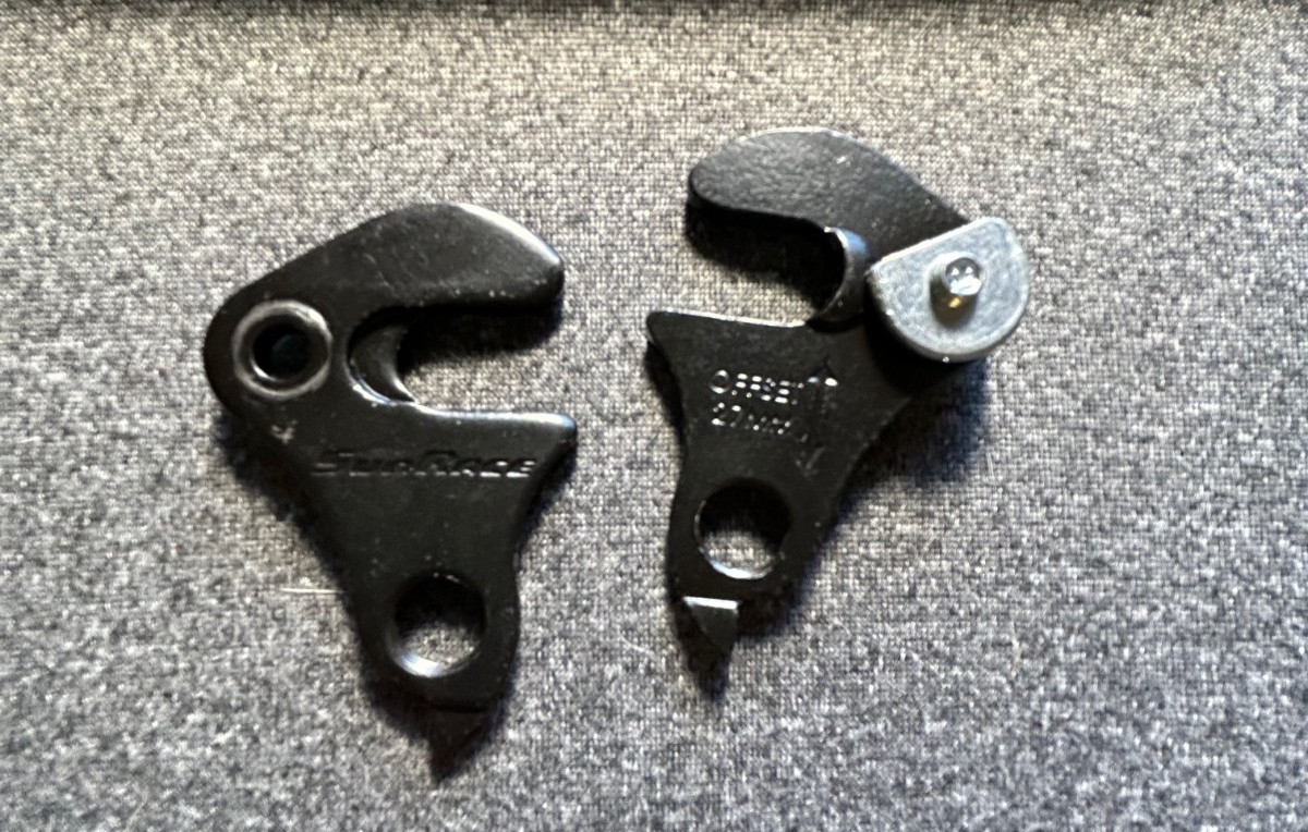 Sun Race derailleur hanger offset 27mm (Sold Individually)