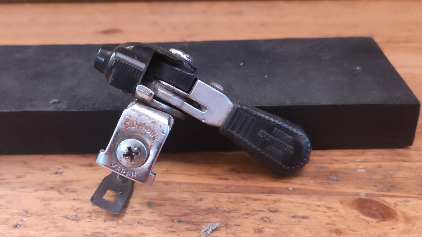 Early Version Suntour Mighty Power Thumb Shifter