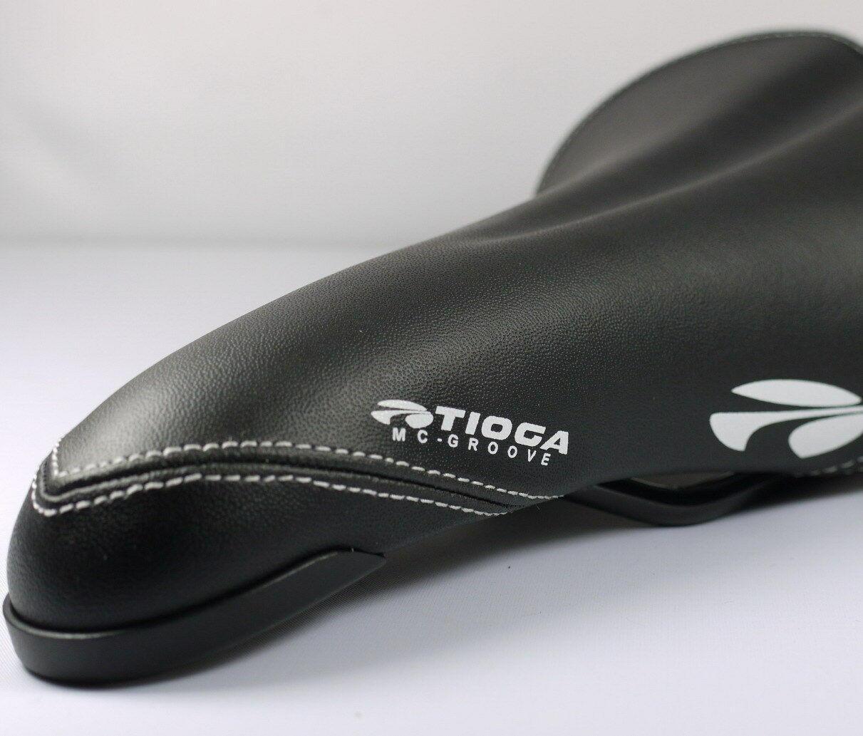NEW TIOGA MC GROOVE SEAT SADDLE MTB OFFROAD FREERIDE 266MM 136MM BLACK