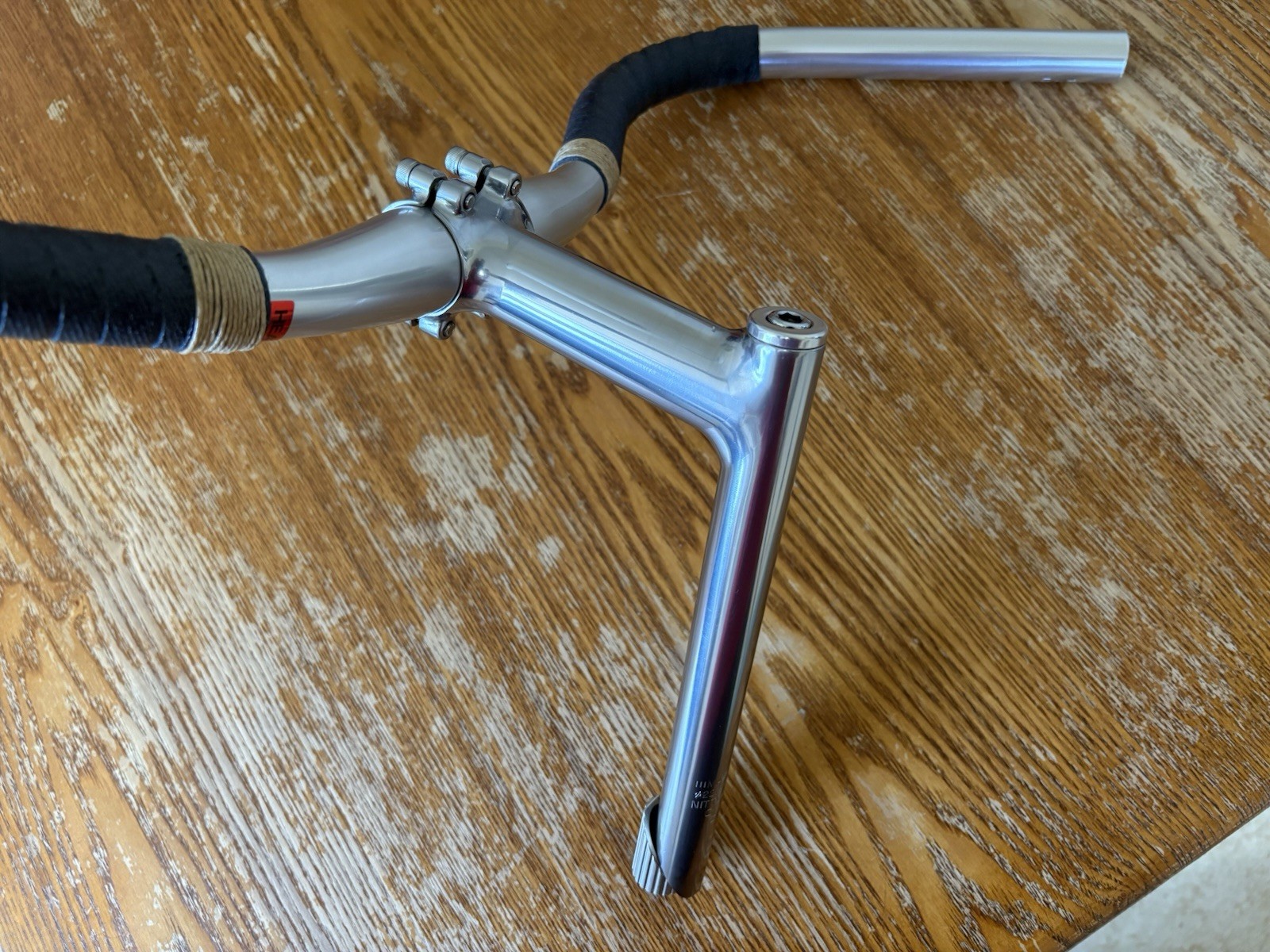 Rivendell Nitto Fillet Face Plater-31.8 (CR60-3F) 110 mm w/Nitto Albatross Bar