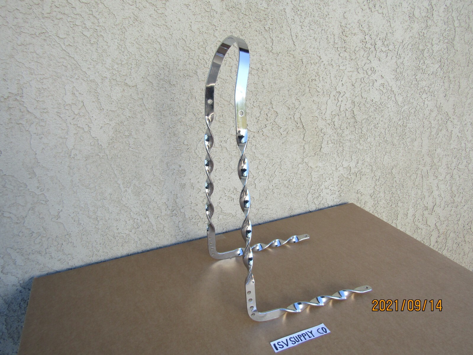 CHROME BICYCLE FLAT TWISTED BENT SISSY BAR FOR LOWRIDER, CRUISER TRICYCLES,