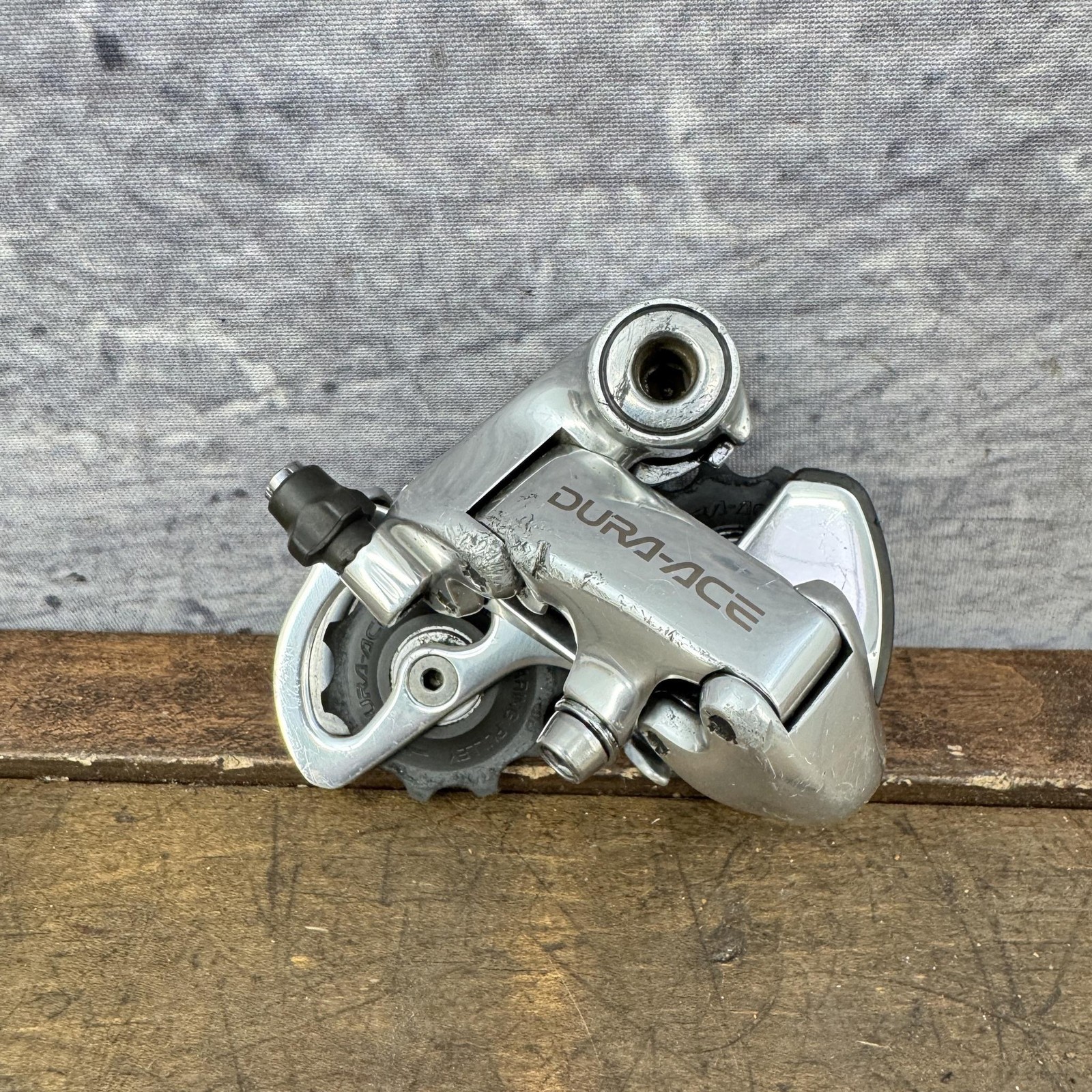 Vintage Shimano Dura-Ace RD-7700 Rear Derailleur 9 Speed Short Cage Silver 185g