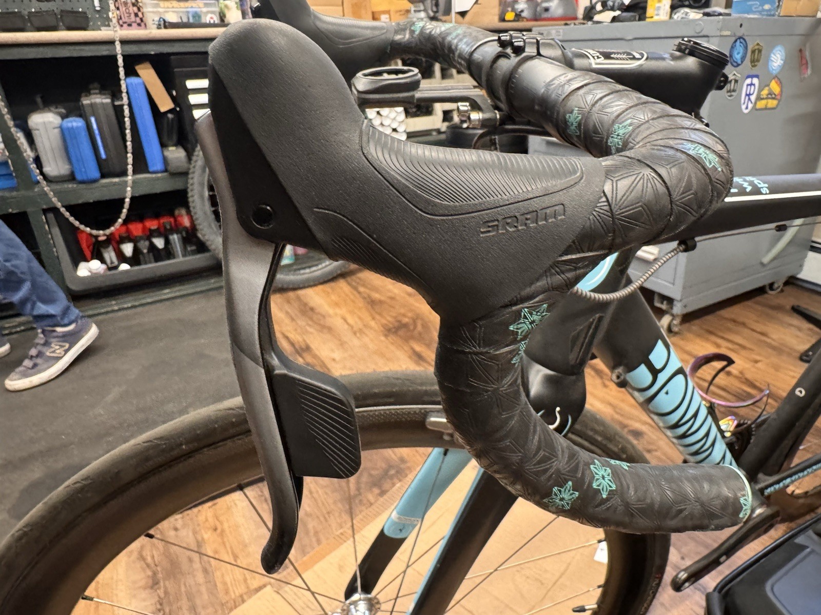 SRAM Force AXS Wireless Electronic Rim Brake Mechanical Braking Shifters