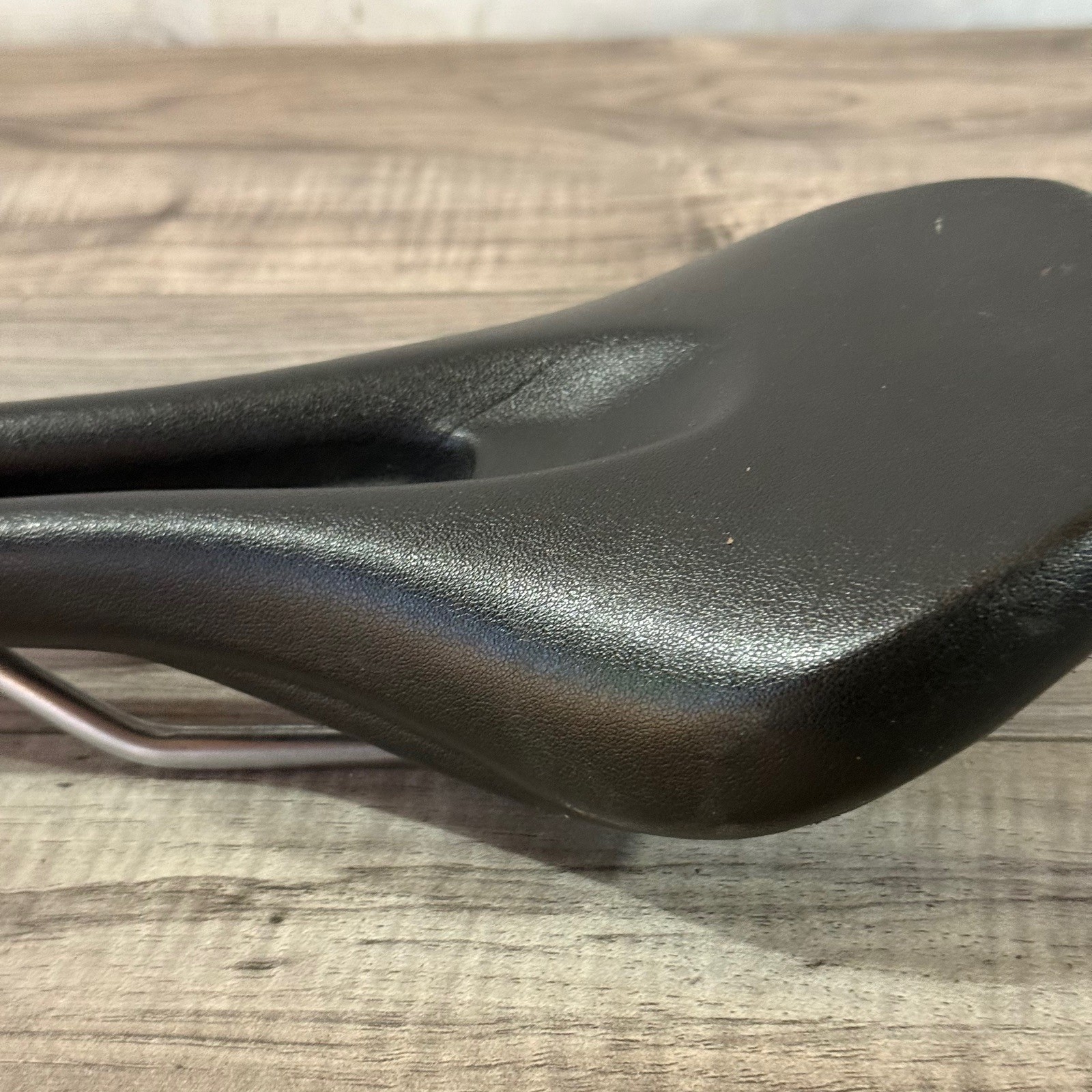 Ergon SM Small Medium Saddle Black Chromoly Rails 260 x 140