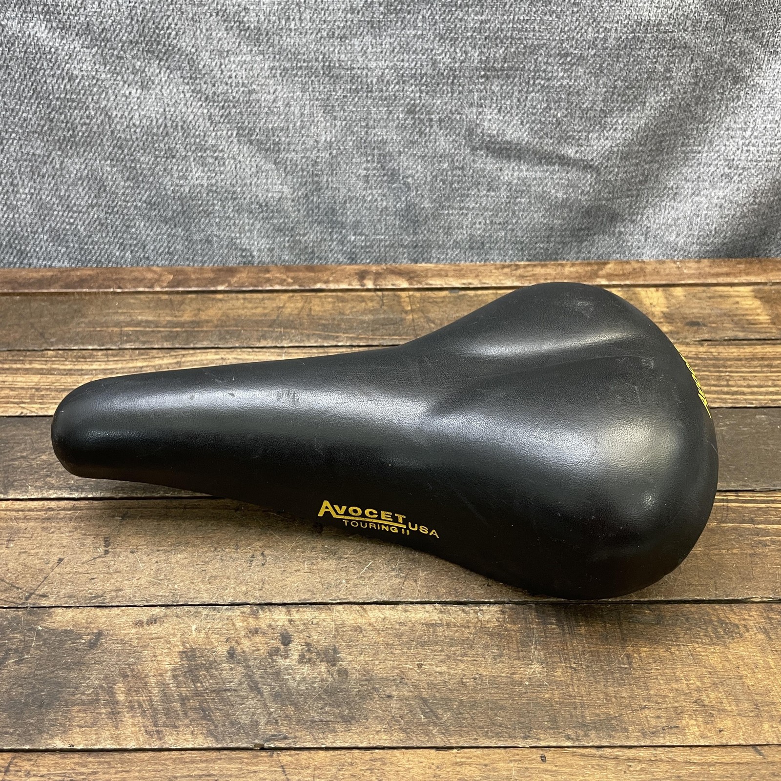 Vintage Avocet Touring II Seat Saddle Black USA Road Touring Bike Comfort 589g