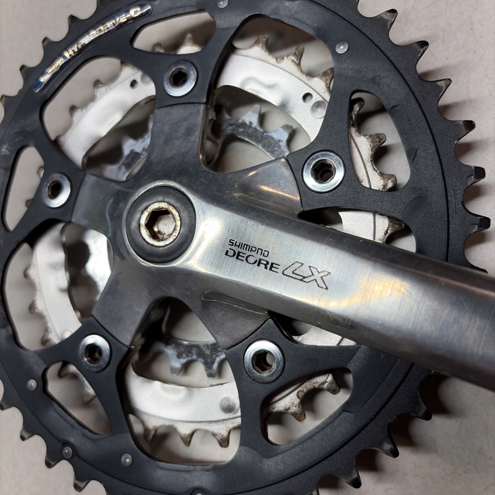 Shimano Deore LX Cranks FC-M563 Triple Mountain Bike 175 Crankset 94BCD 42/32/22