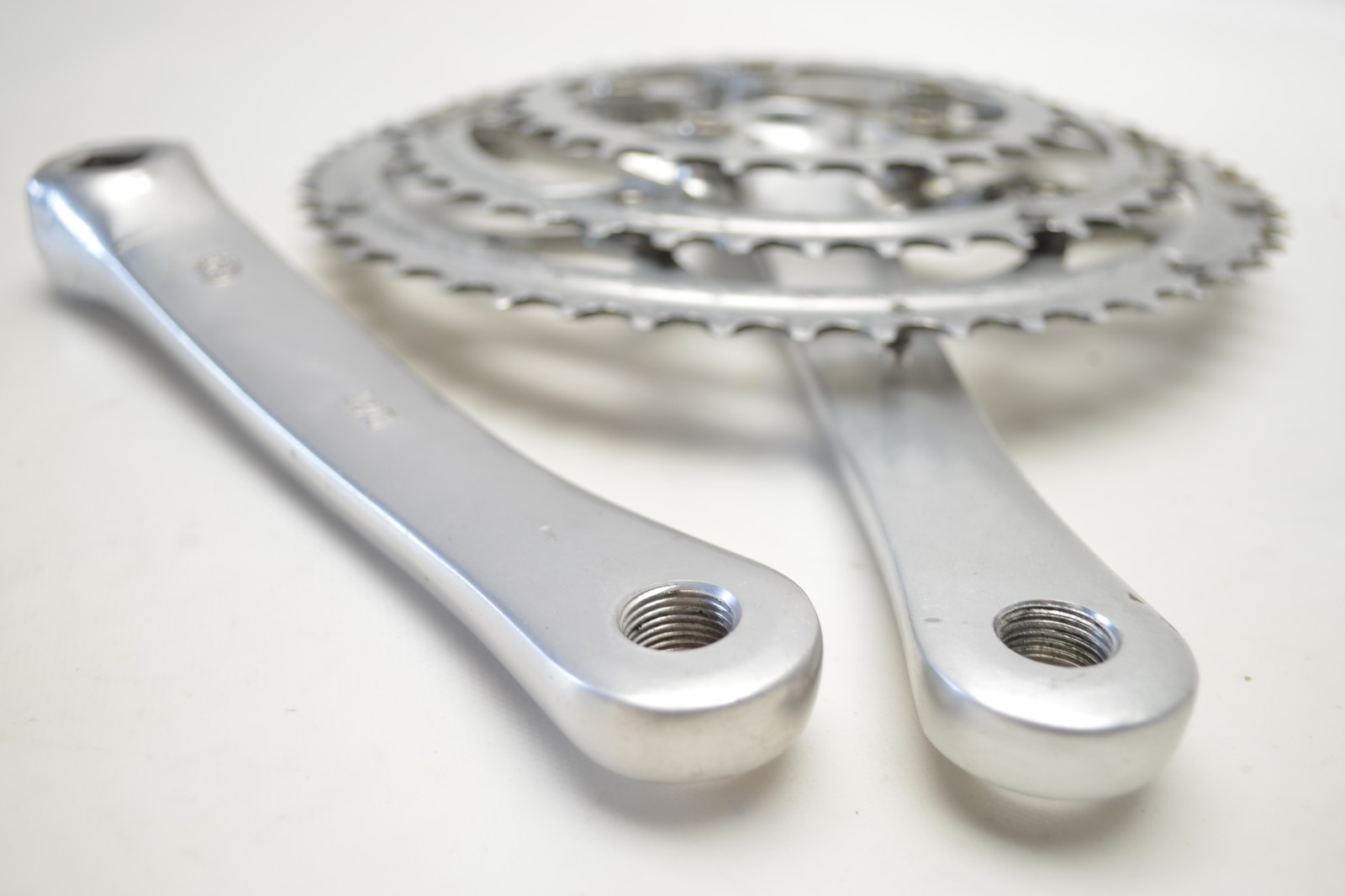 CAMPAGNOLO VELOCE 9 SPEED ROAD BICYCLE 170 MM 52/42/30 TOOTH CRANK SET