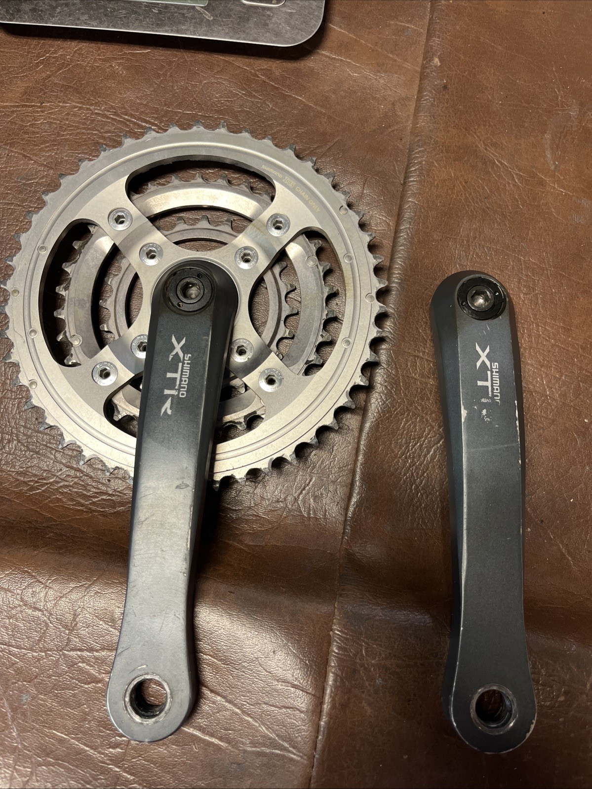 Shimano XTR FC-M950 Triple Crankset 175mm w/ Chainring-24/34/46t