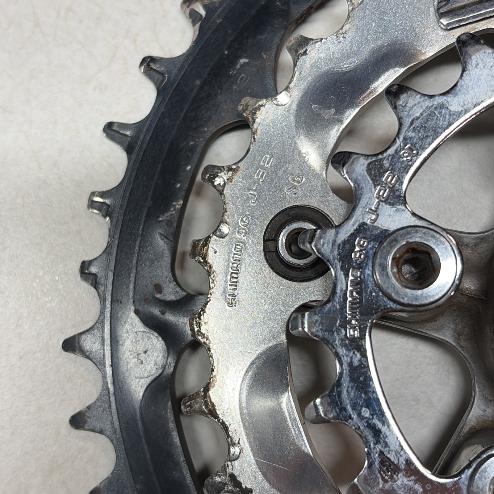 Shimano Deore LX Cranks FC-M563 Triple Mountain Bike 175 Crankset 94BCD 42/32/22