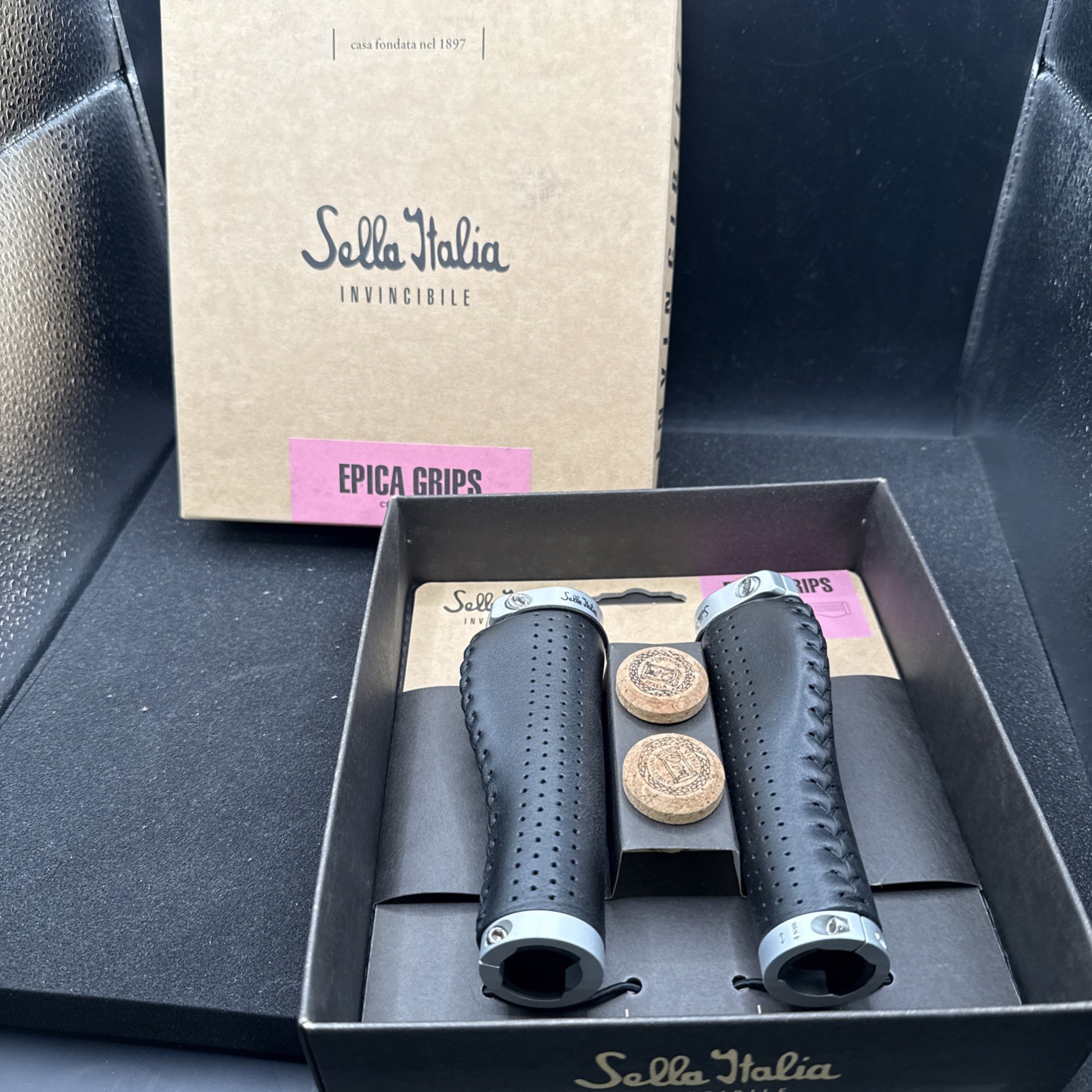 Selle Italia Epics Ergonomic Grip Leather Black (9419-43)