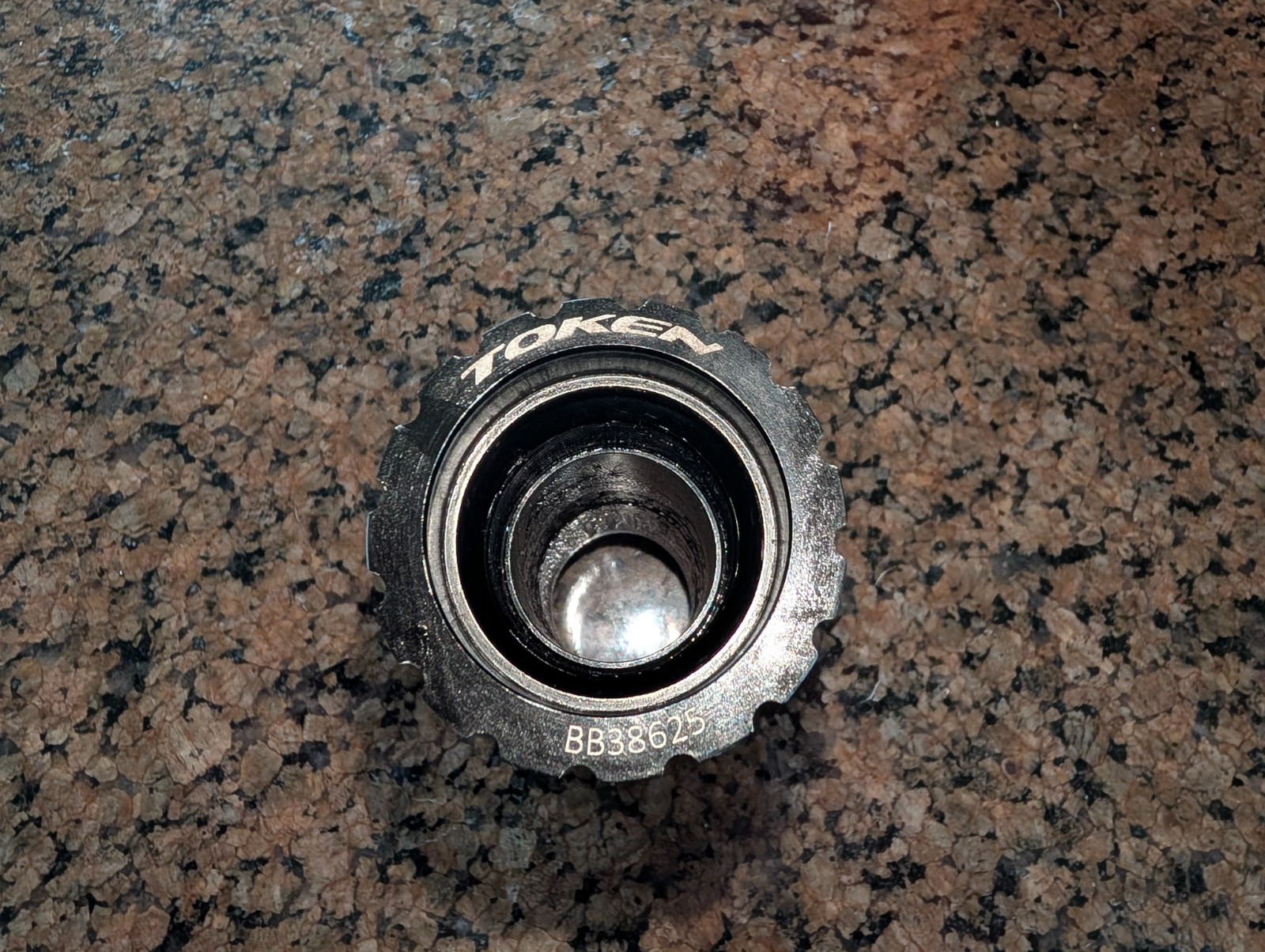 Token Ninji BB38625 Campagnolo Ultra-Torque Bottom Bracket