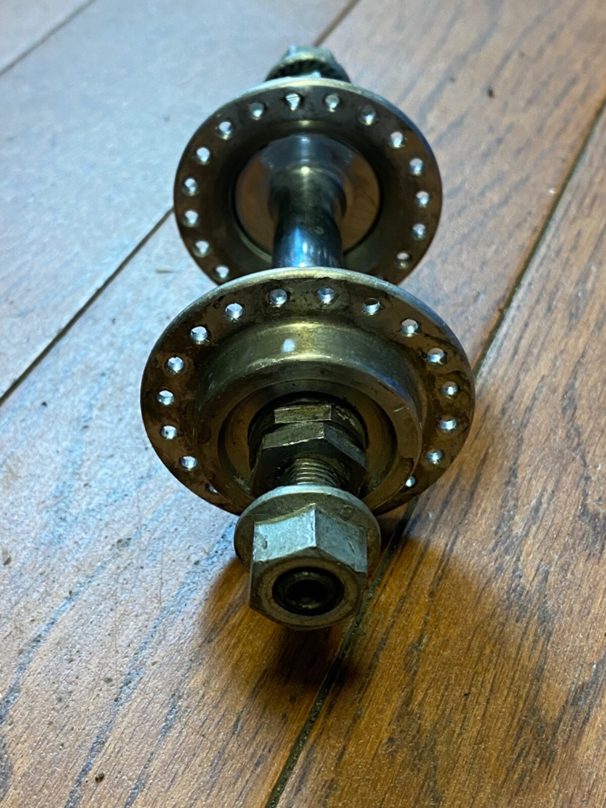Airlite Road Hub 40H, Low flange, BSA, 114mm