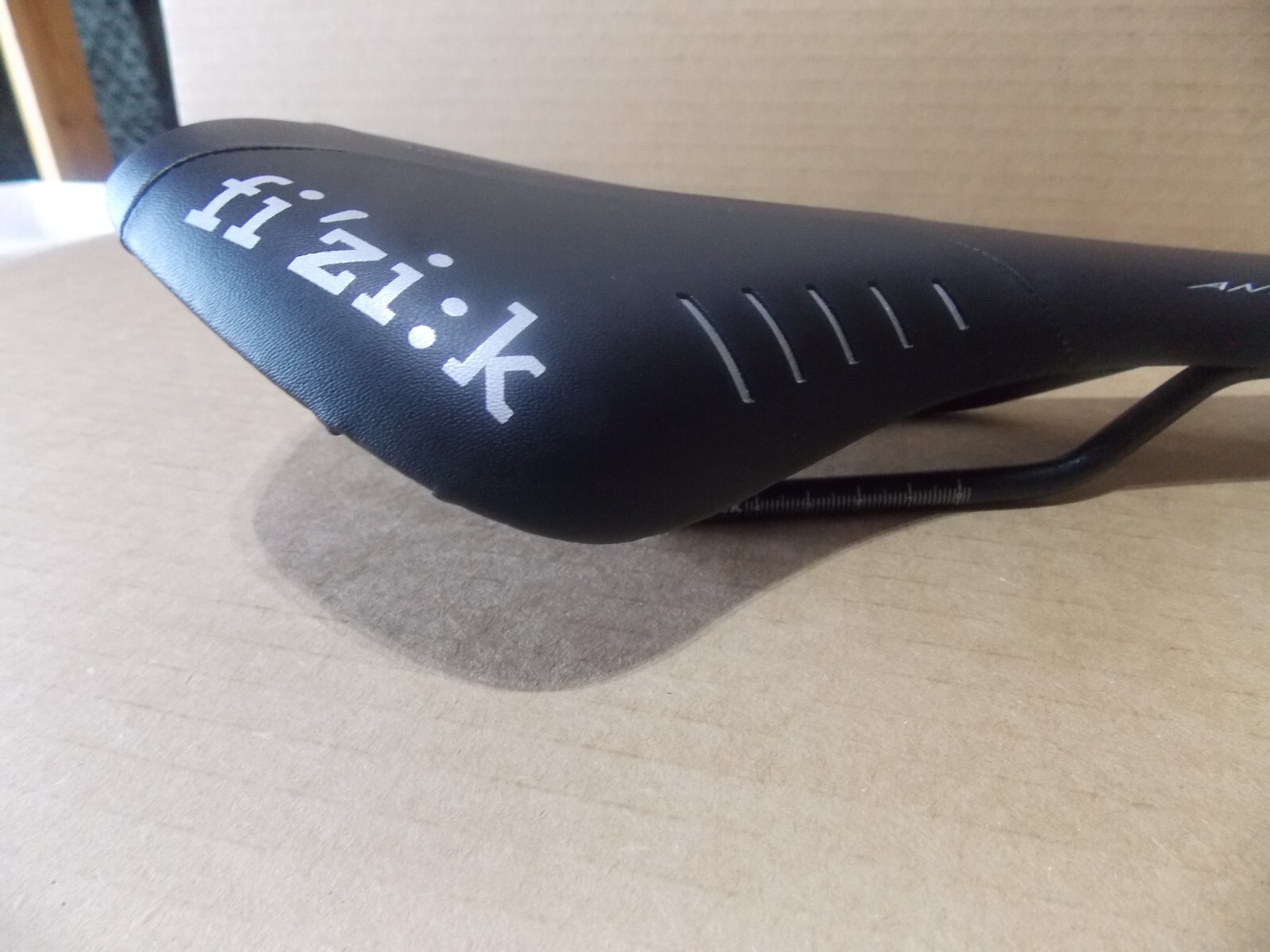 Fizik Antares R5 Bicycle Bike Saddle with Manganese Seat Rails nyc54