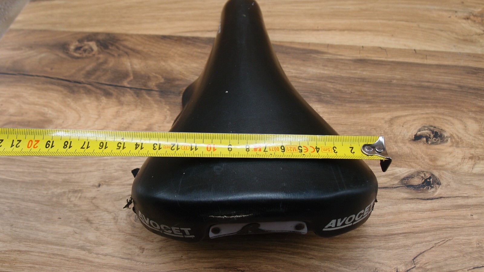1991 MTB seat Avocet Racing saddle by Viscount
