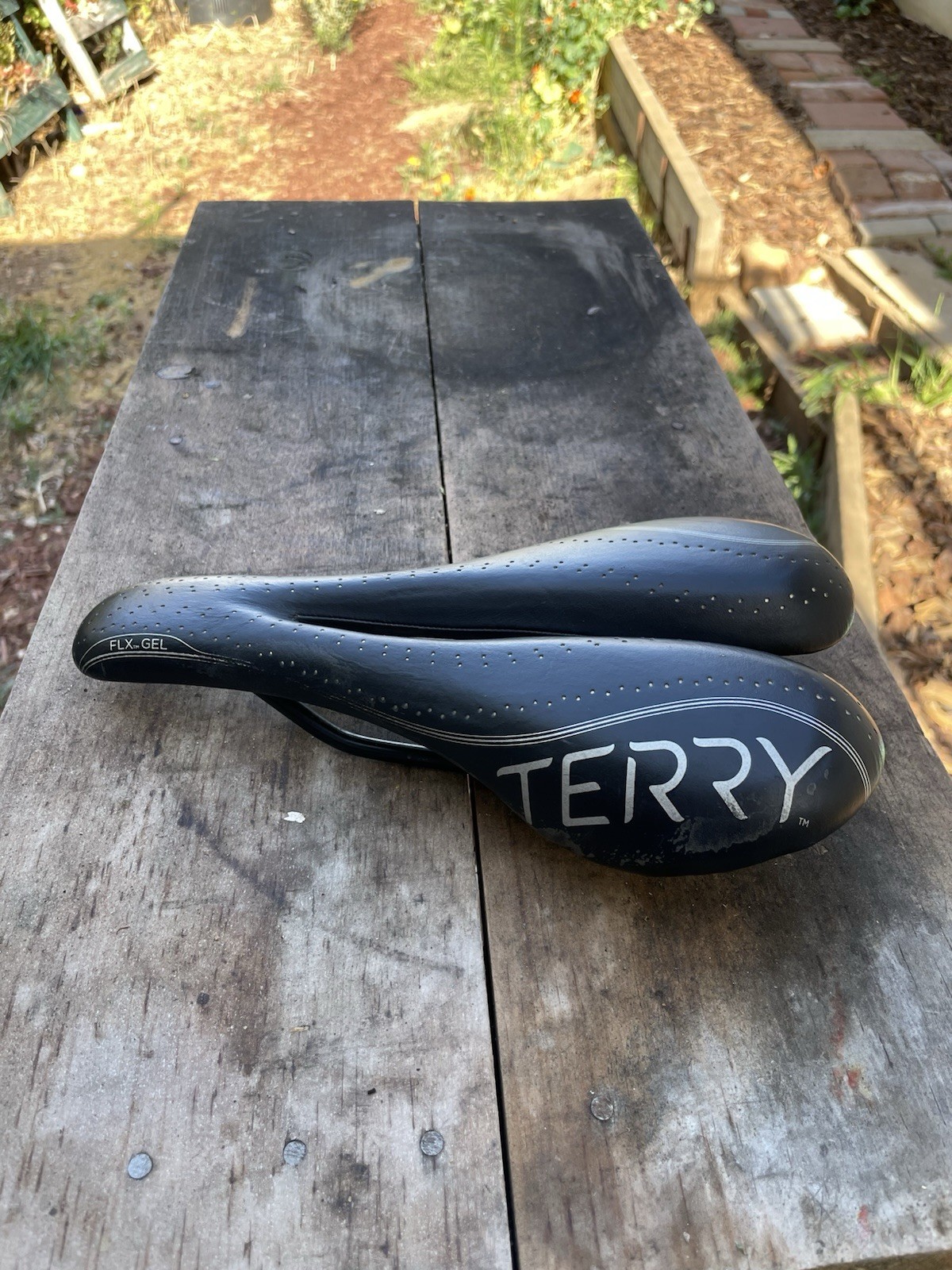 Terry Women’s FLX Gel Bike Saddle – Comfortable Flexible Center Cutaway Seat
