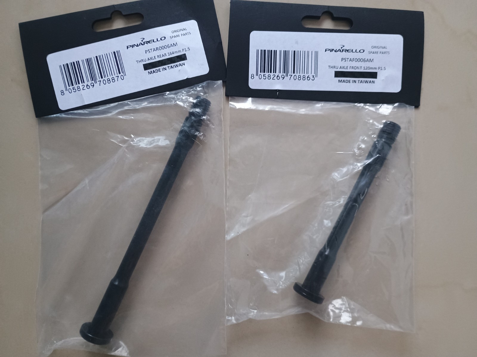 Thru axles – lot of 4 (two pairs) – MOST pinarello & DT Swiss – brand new !