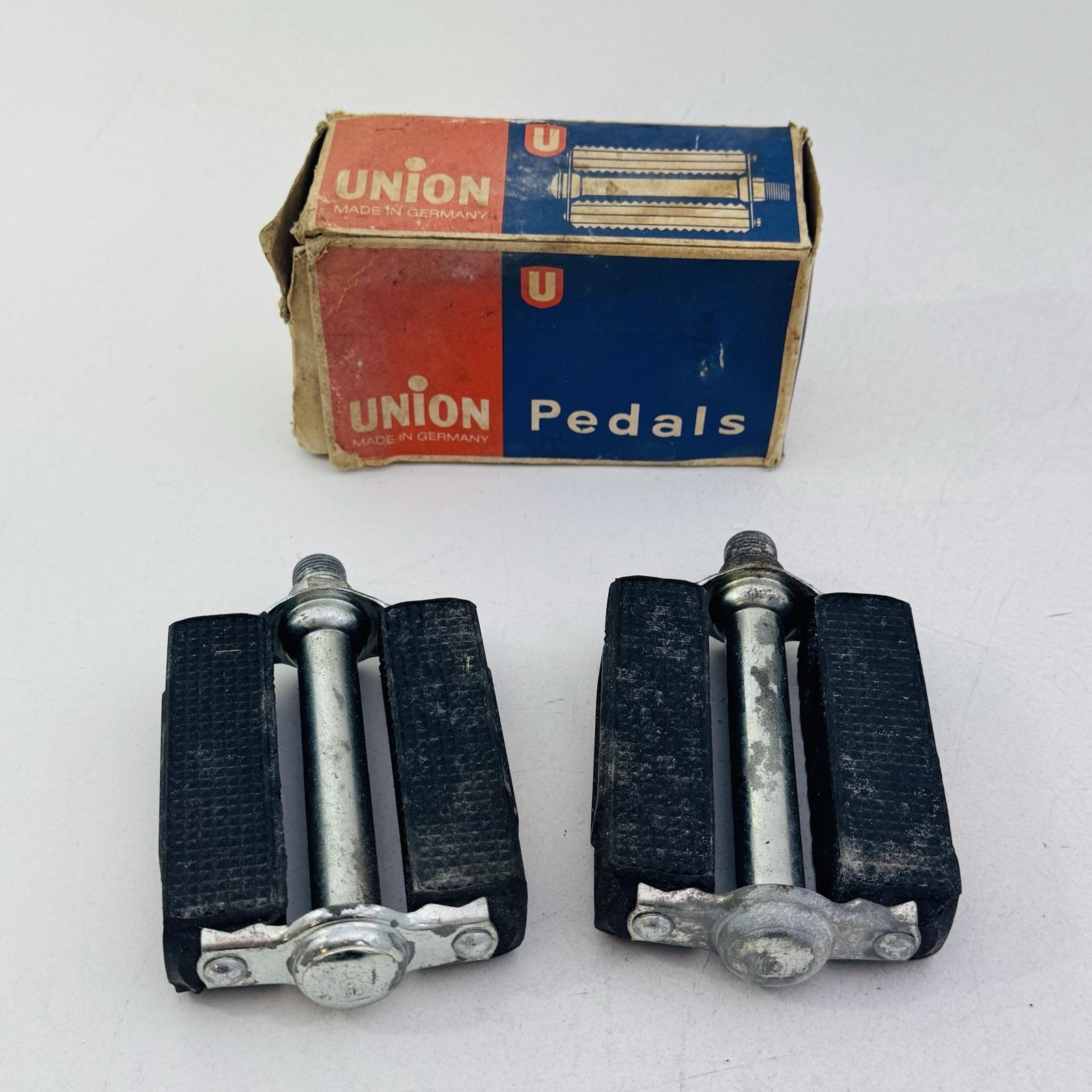 Vintage Union Bicycle Block Pedals 9/16 In Black Reflectors Pair German Bike A41