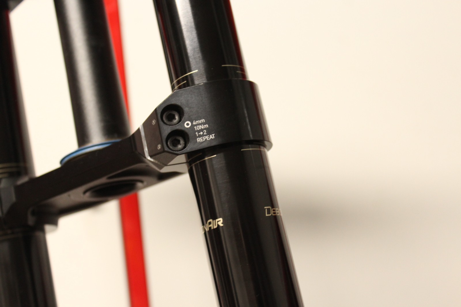 NEW RockShox BoXXer Suspension Fork 29″ 200mm 20x110mm DH Downhill Straight MTB