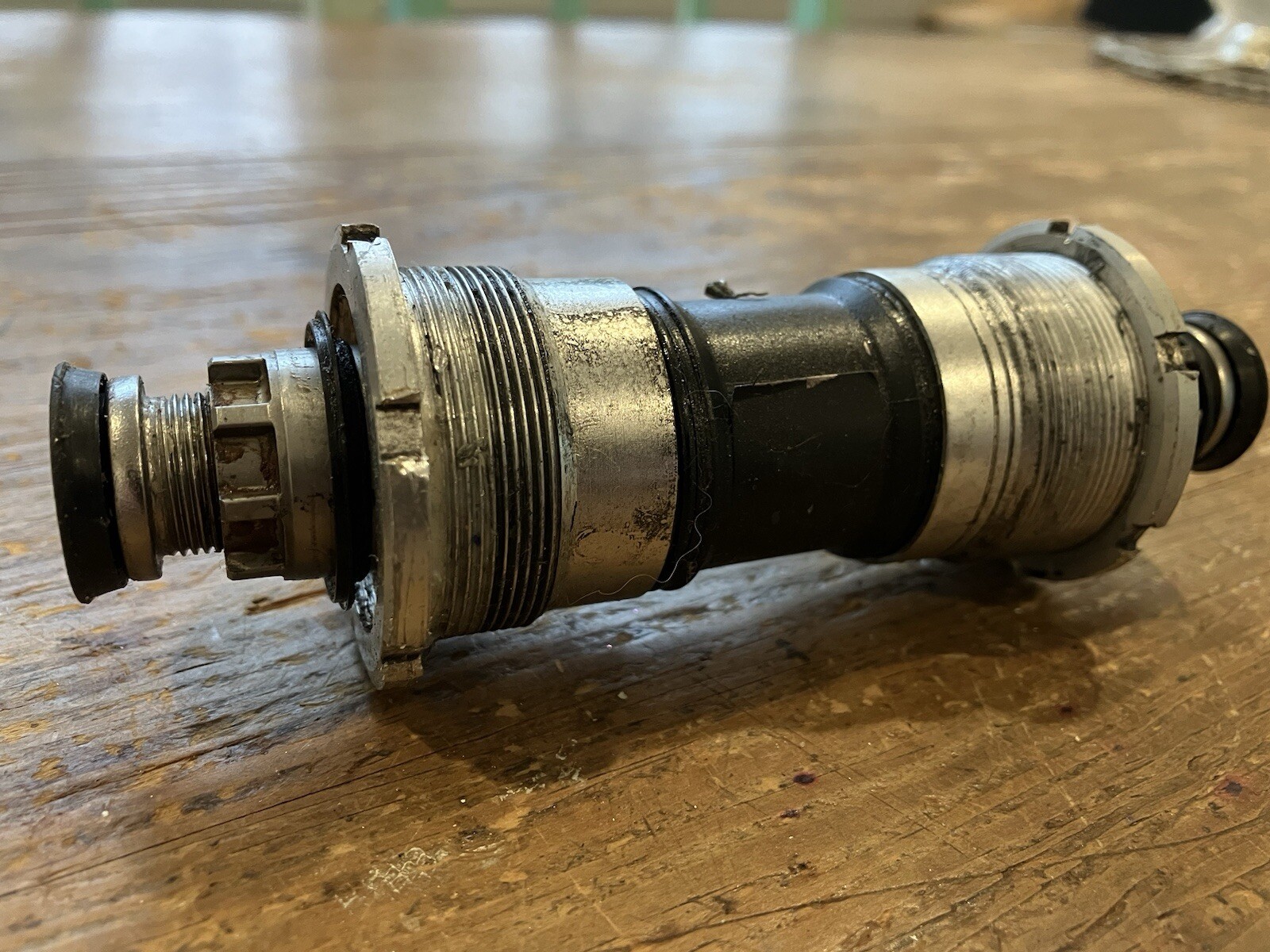 Shimano Dura Ace Italian Bottom Bracket BB-7700 36×24