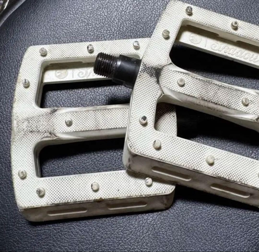 The Shadow Conspiracy Flat Pedal White