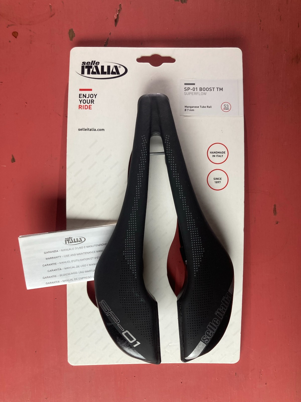 Selle Italia SP-01 Boost TM Superflow Saddle Black Manganese Rail 7mm Road MTB
