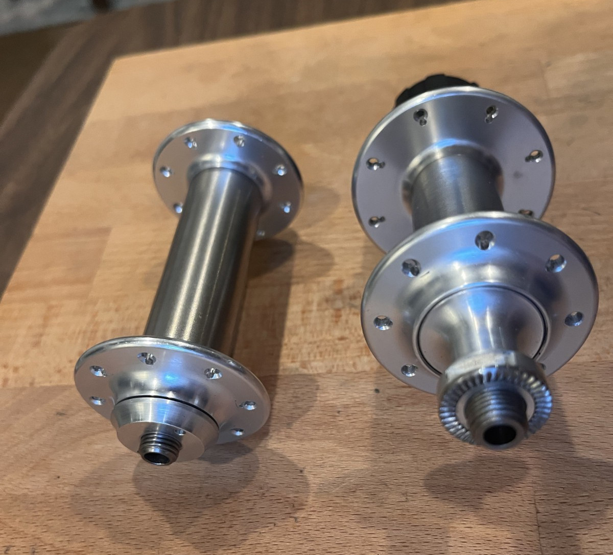 NOS vintage TNT Performance Products titanium road hubs – 16h – 100/130mm
