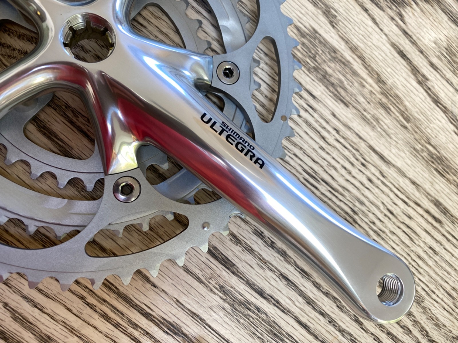 Shimano Ultegra FC-6503 triple crankset, 175mm arms, 52, 42, 30 chainrings