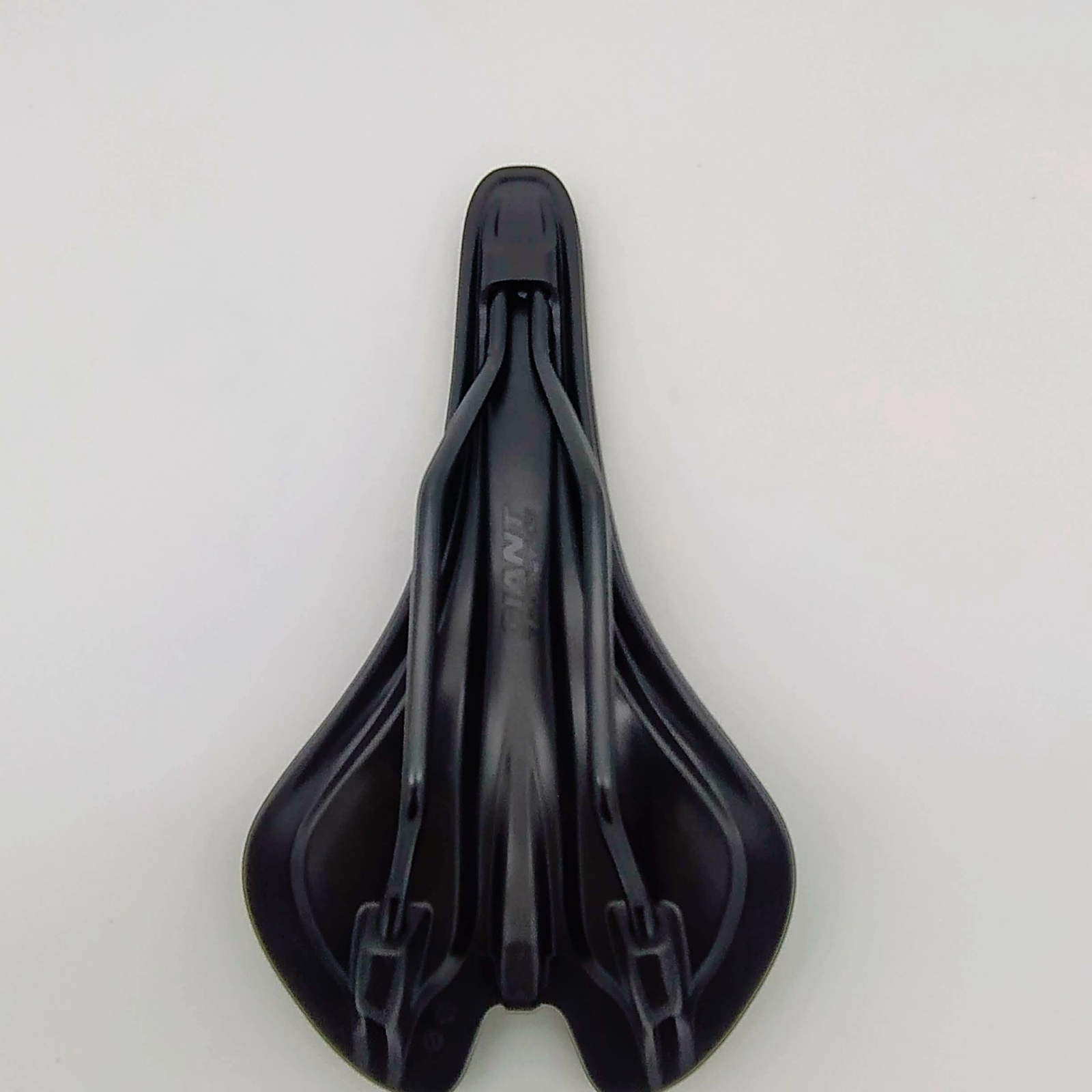 GIANT CONTACT NEUTRAL Particle Flow SADDLE 140x275mm FIT MTB or ROAD