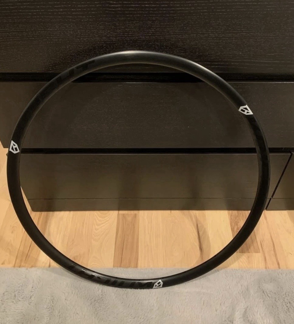 10 Count 28 Hole KNIGHT COMPOSITES 700c Disc 25mm Gravel/Road Alloy Rims Rimset