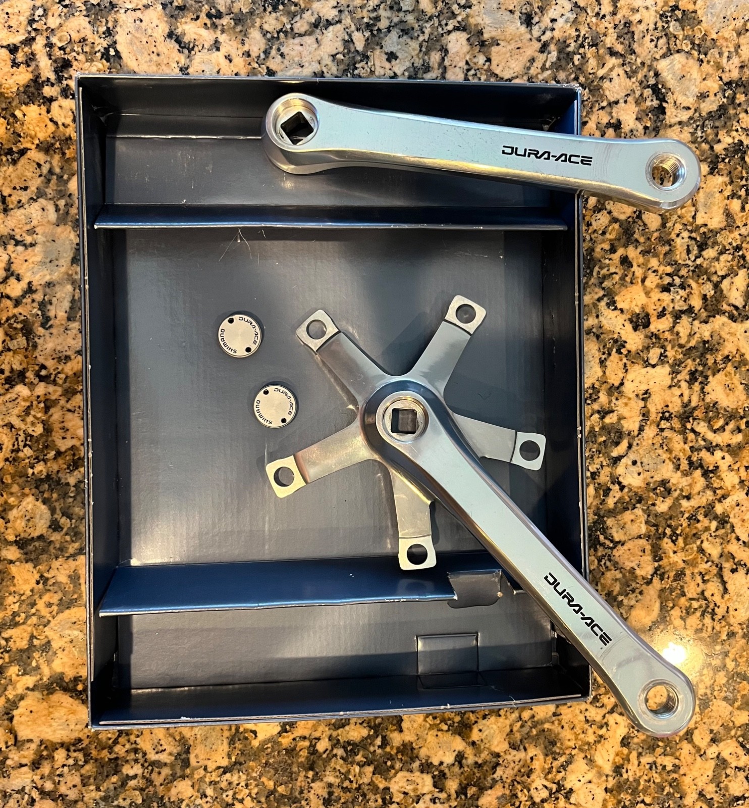 Shimano Dura Ace FC-7402 crankset — Excellent