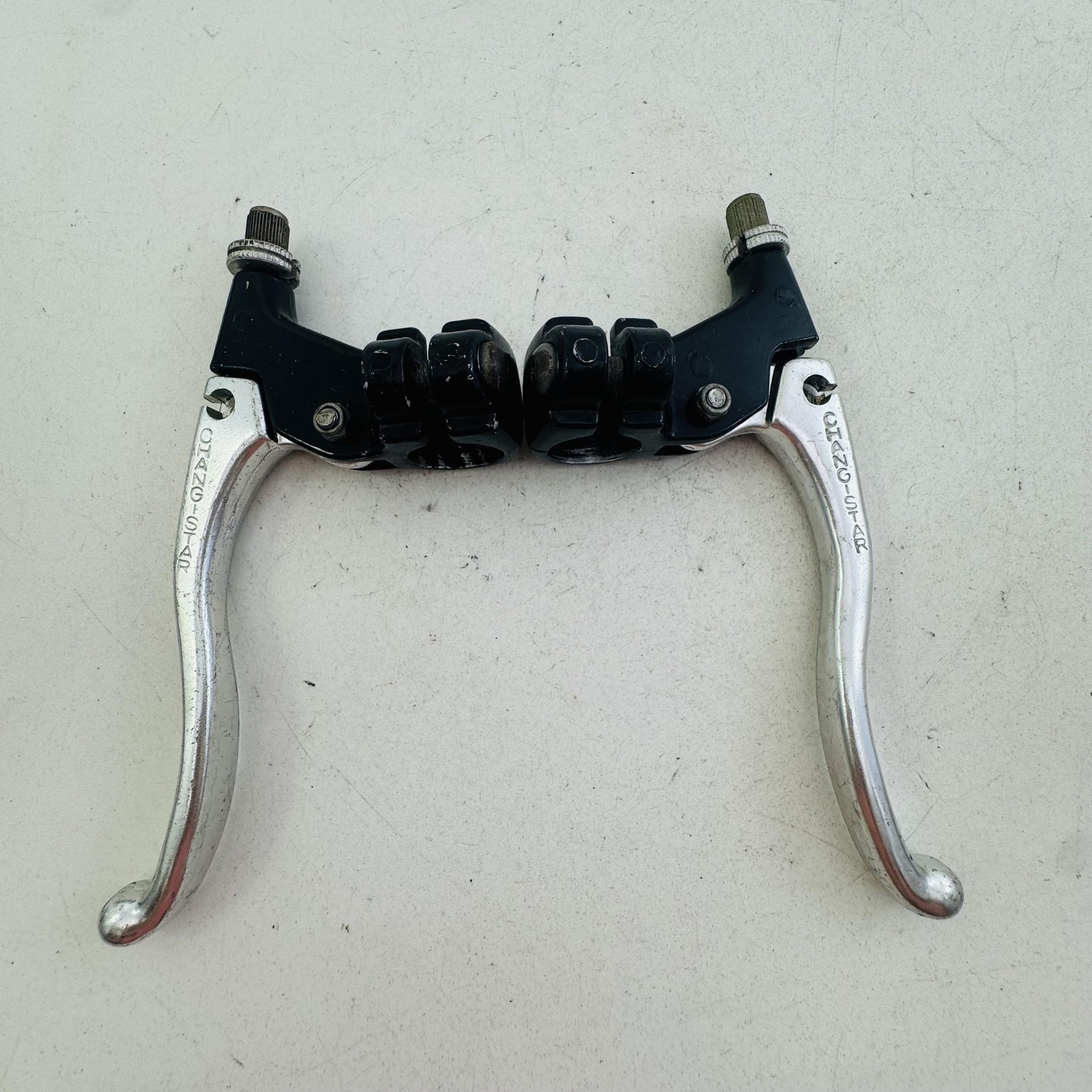 Chang Star Brake Levers Pair 22.2mm 4-Finger Silver Black BMX MTB Cruiser A98