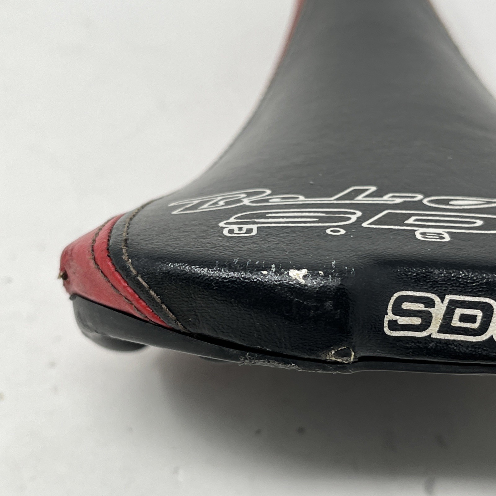 Vintage SDG Bel Air Bike Seat Saddle BMX Mountain Bike MTB Black Red