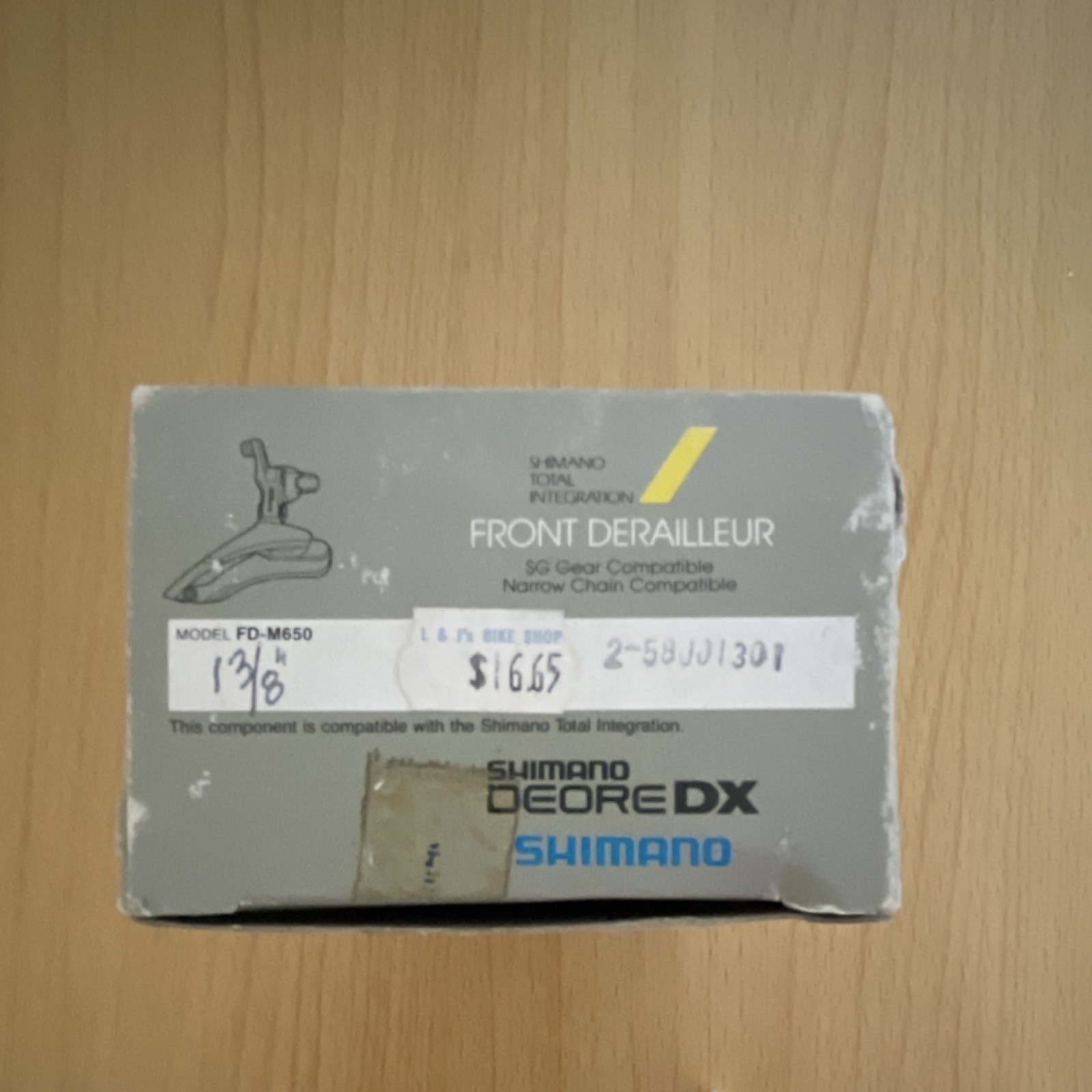 Shimano Deore DX FD-M650 Front Derailleur 7 Speed Bottom Pull Clamp-on Silver