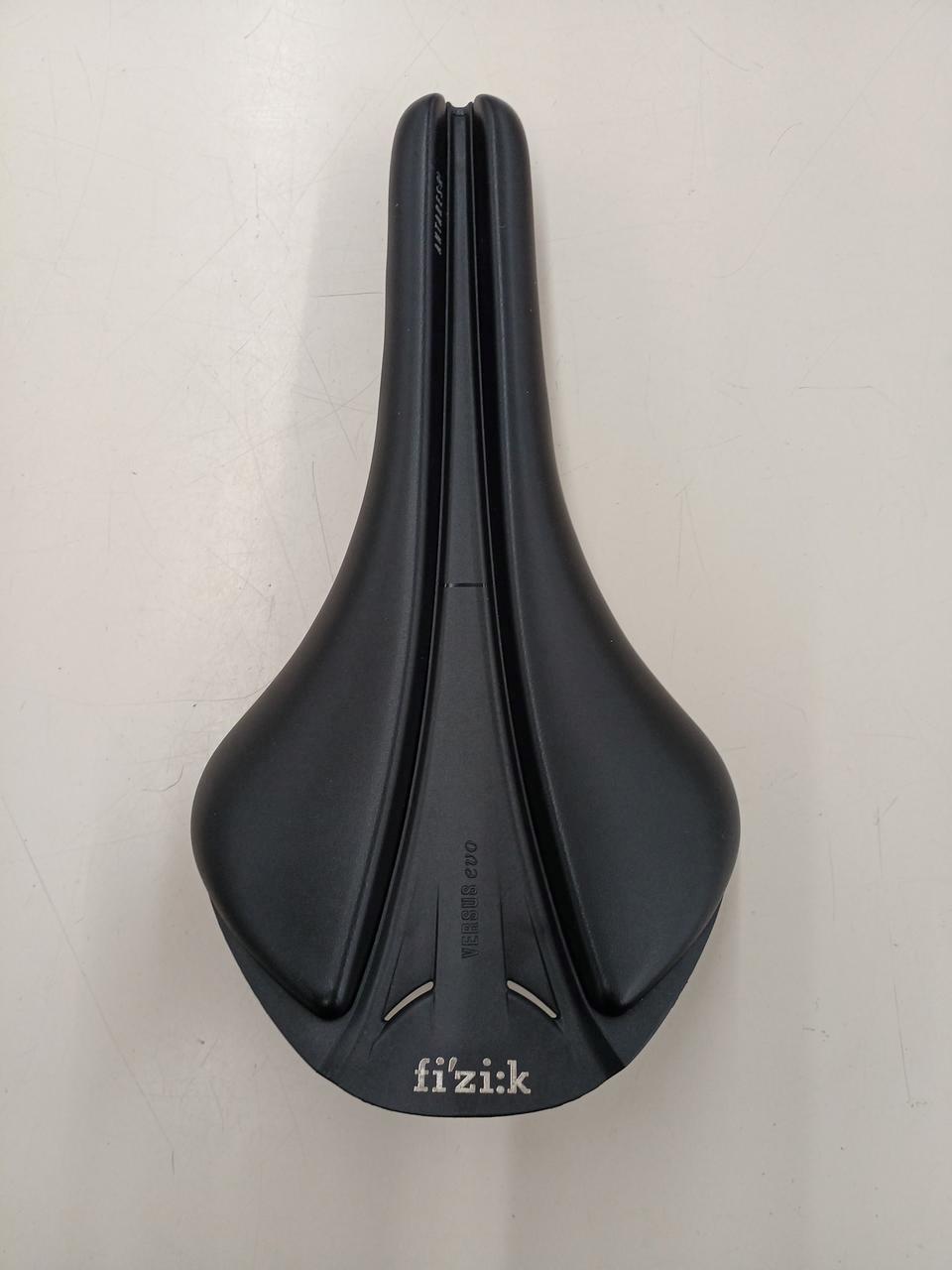 FIZIK ANTARESR3 VESEVO R3 139mm saddle Used