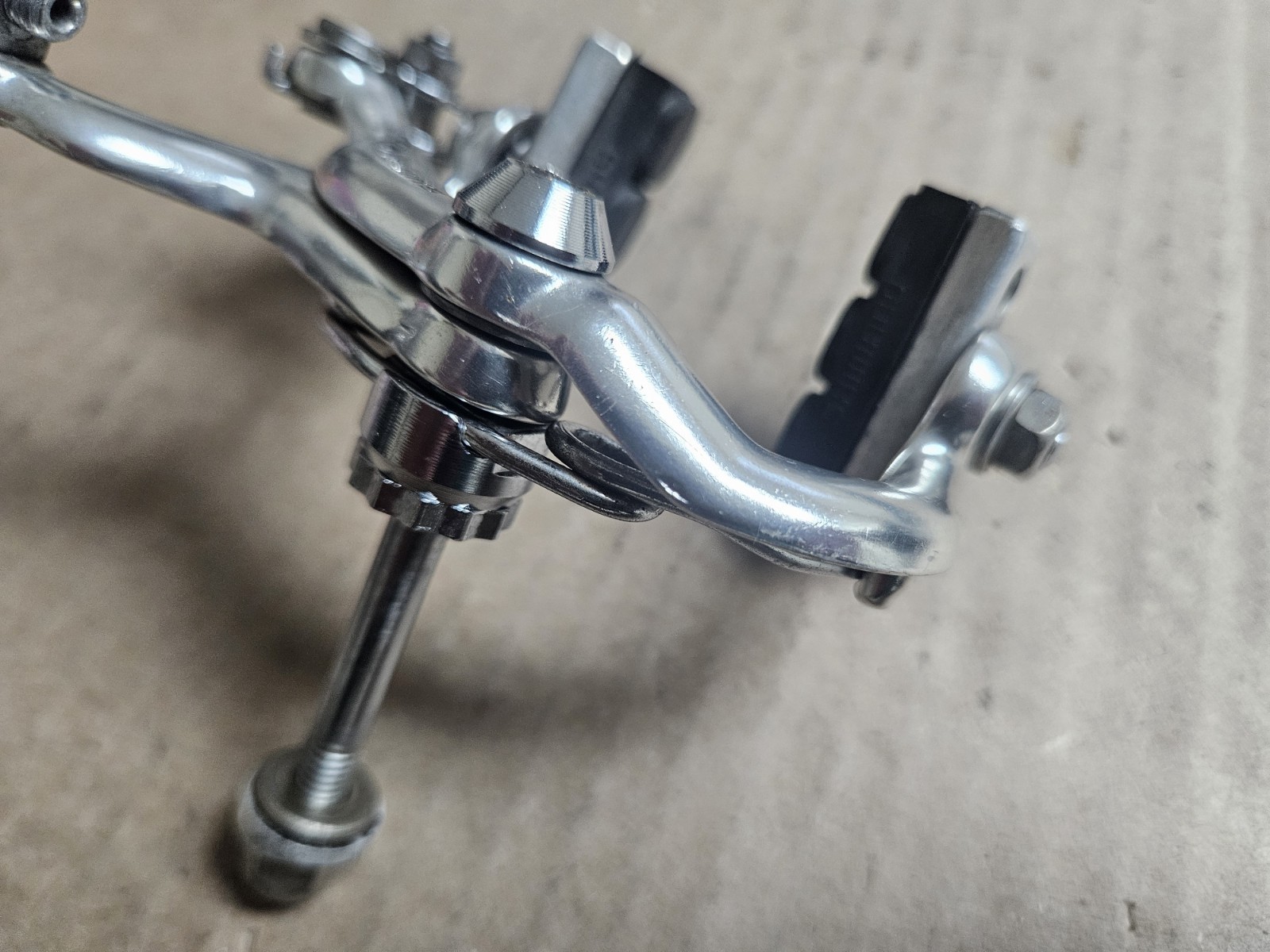 Vintage Shimano 600EX BR-6200 Arabesque Caliper Brakeset, single pivot, nutted