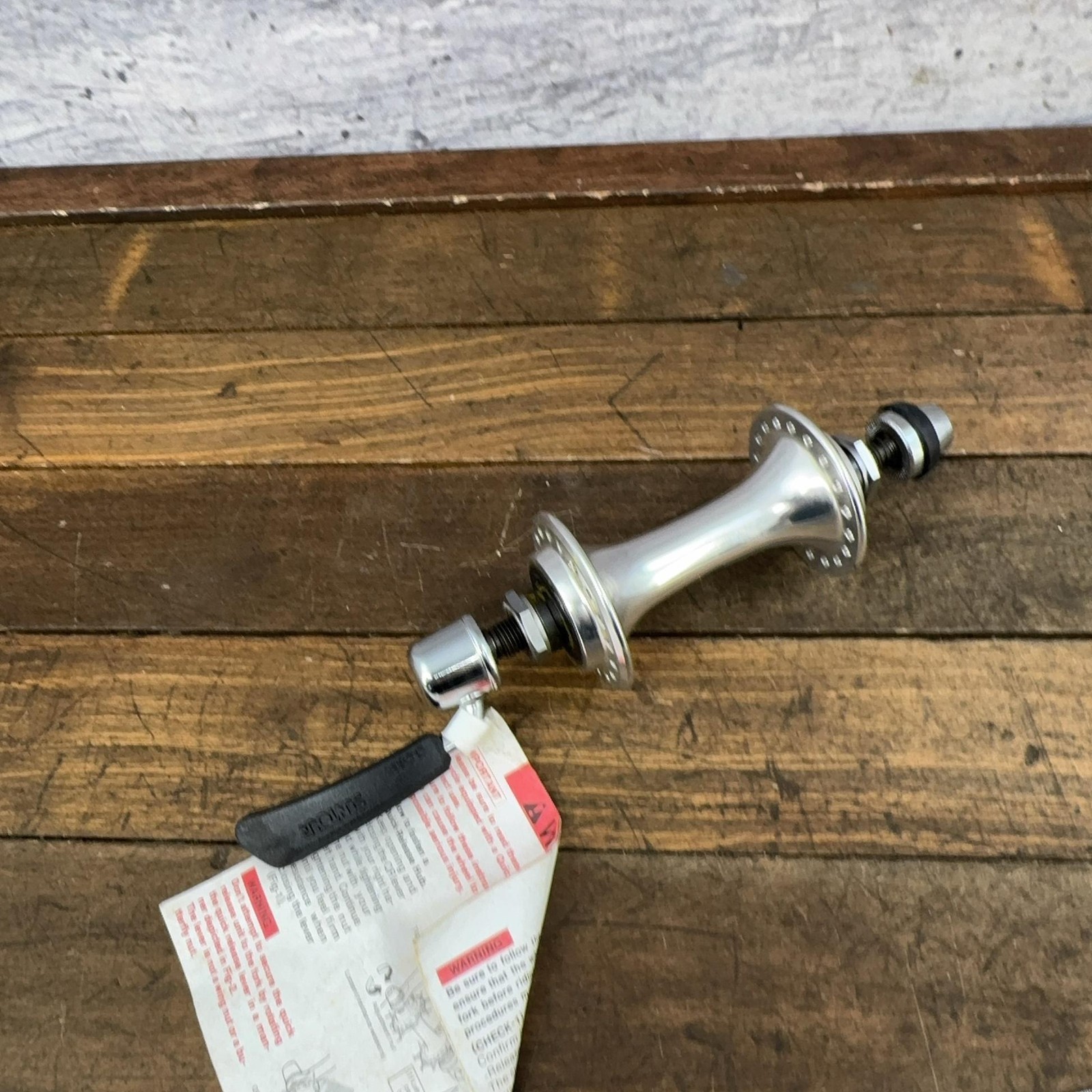 Vintage Suntour XC Pro Front Hub 36H NOS 100mm QR WTB Grease Guard Skewer MTB