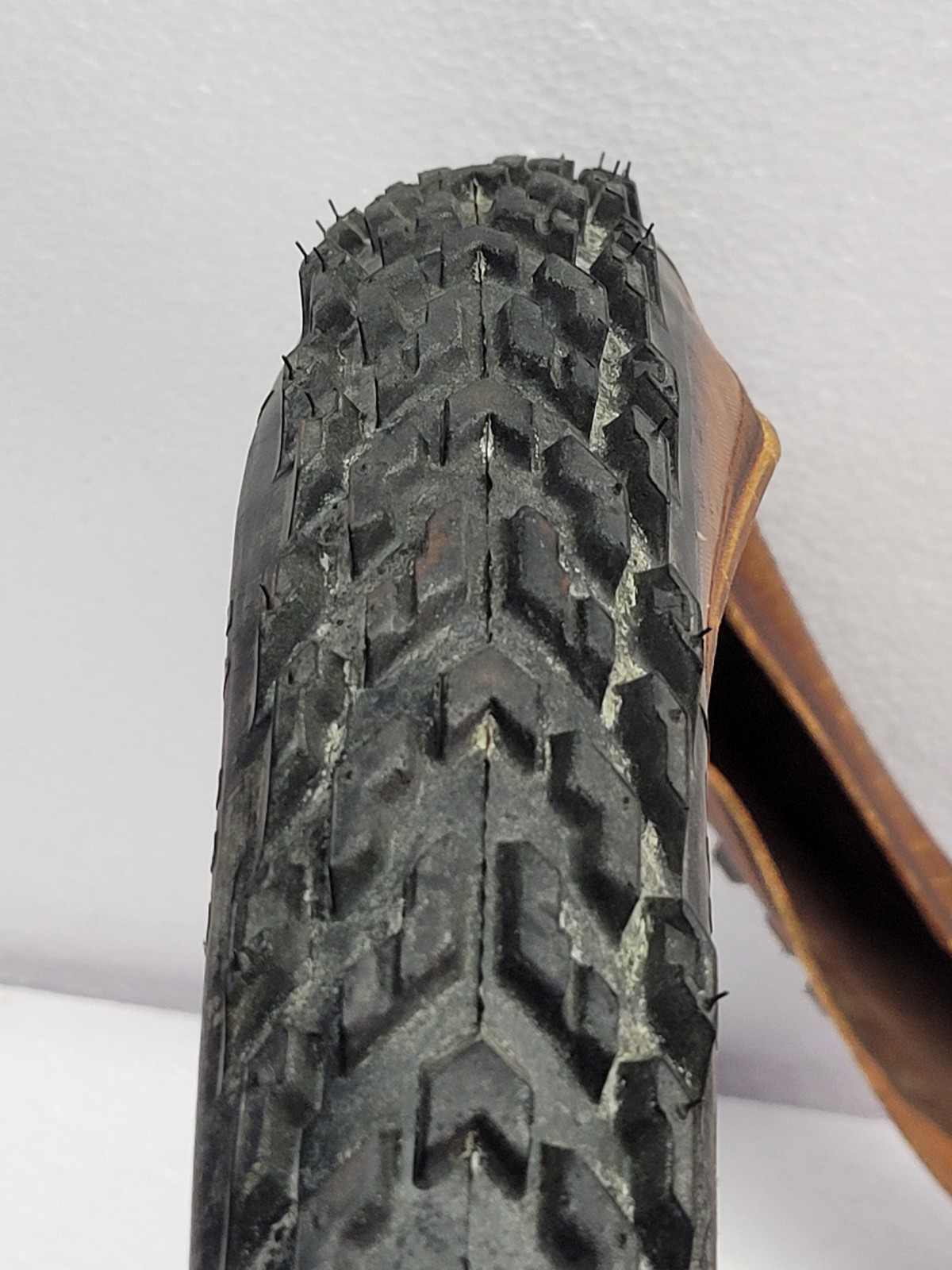 26″ Continental Navigator Pro Folding Tire For Vintage mountain bikes NOS